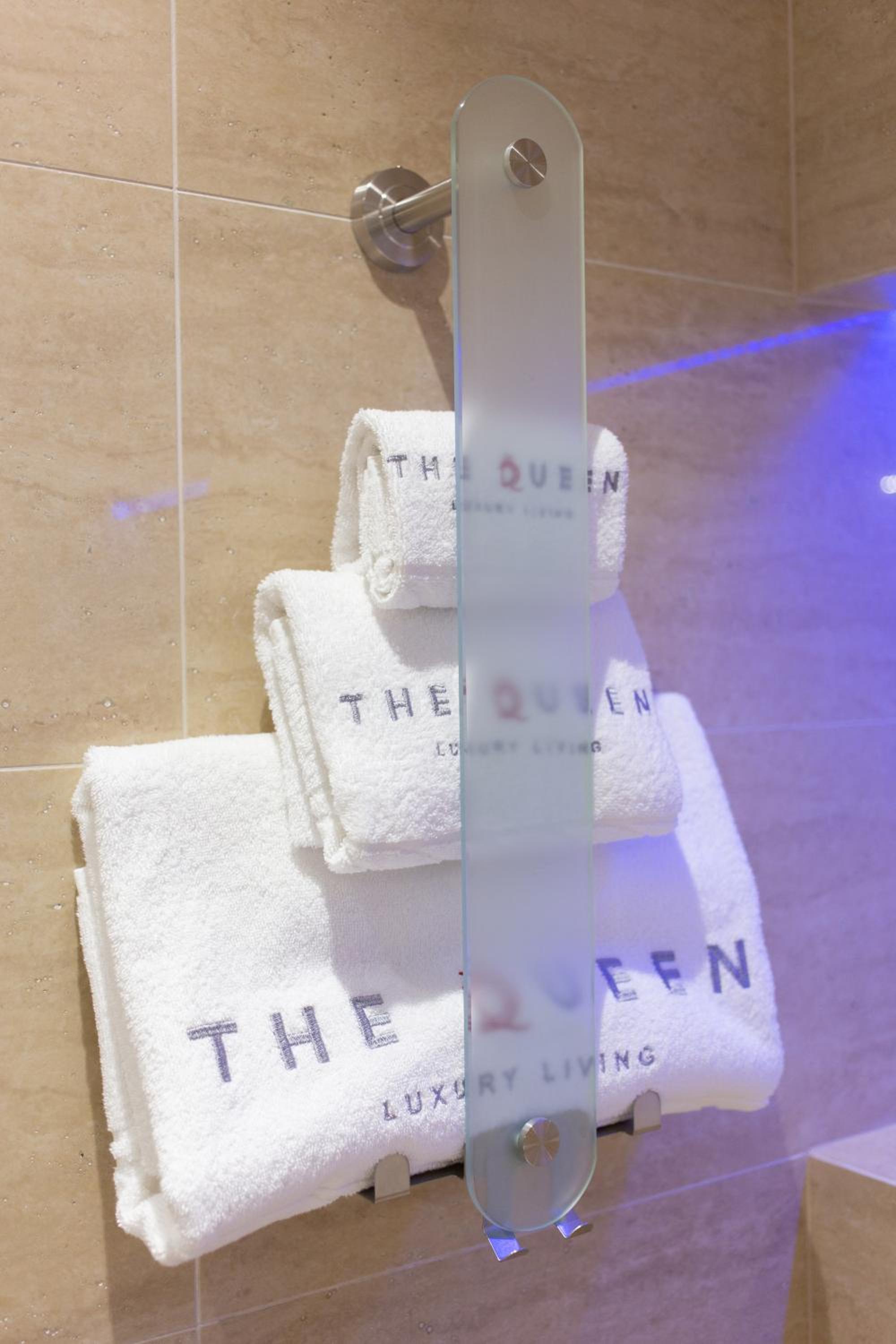 The Queen Luxury Apartments - Villa Carlotta