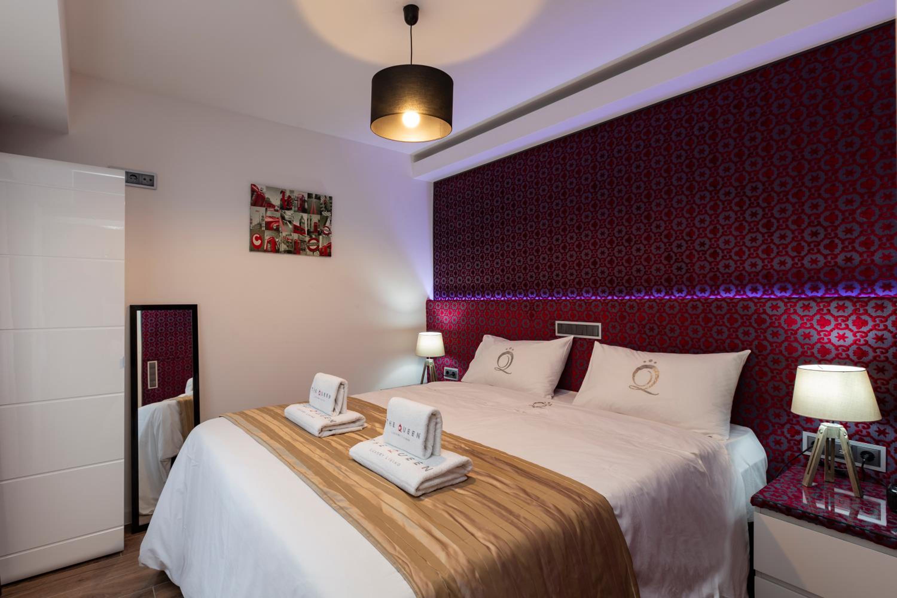 The Queen Luxury Apartments - Villa Carlotta