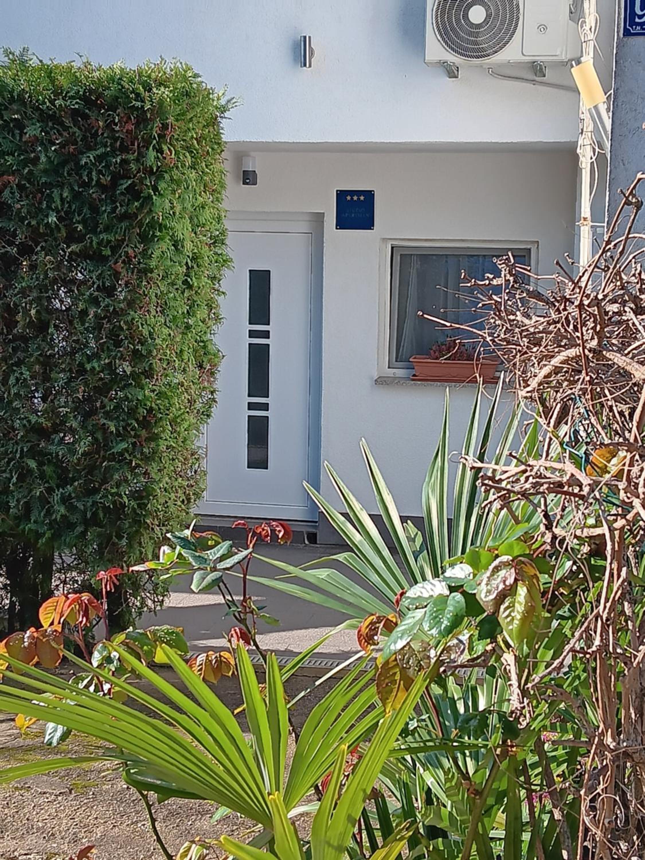 Apartman Sara view 4