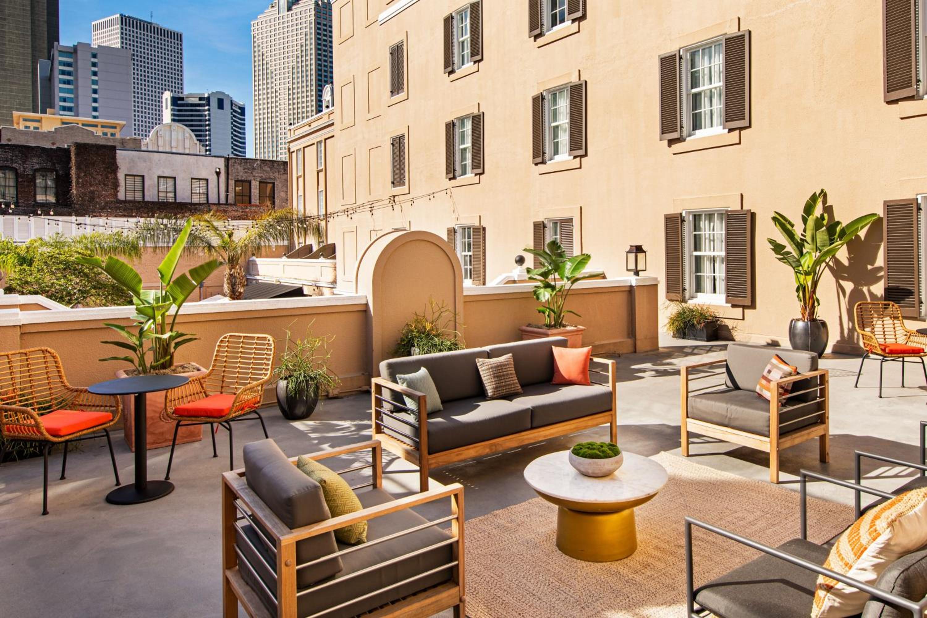 Hotel de la Poste - French Quarter, A Renaissance Hotel