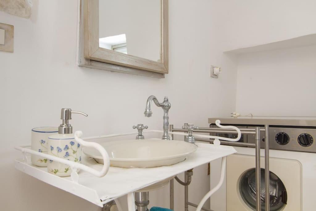 Authentic Trullo in the heart of Puglia