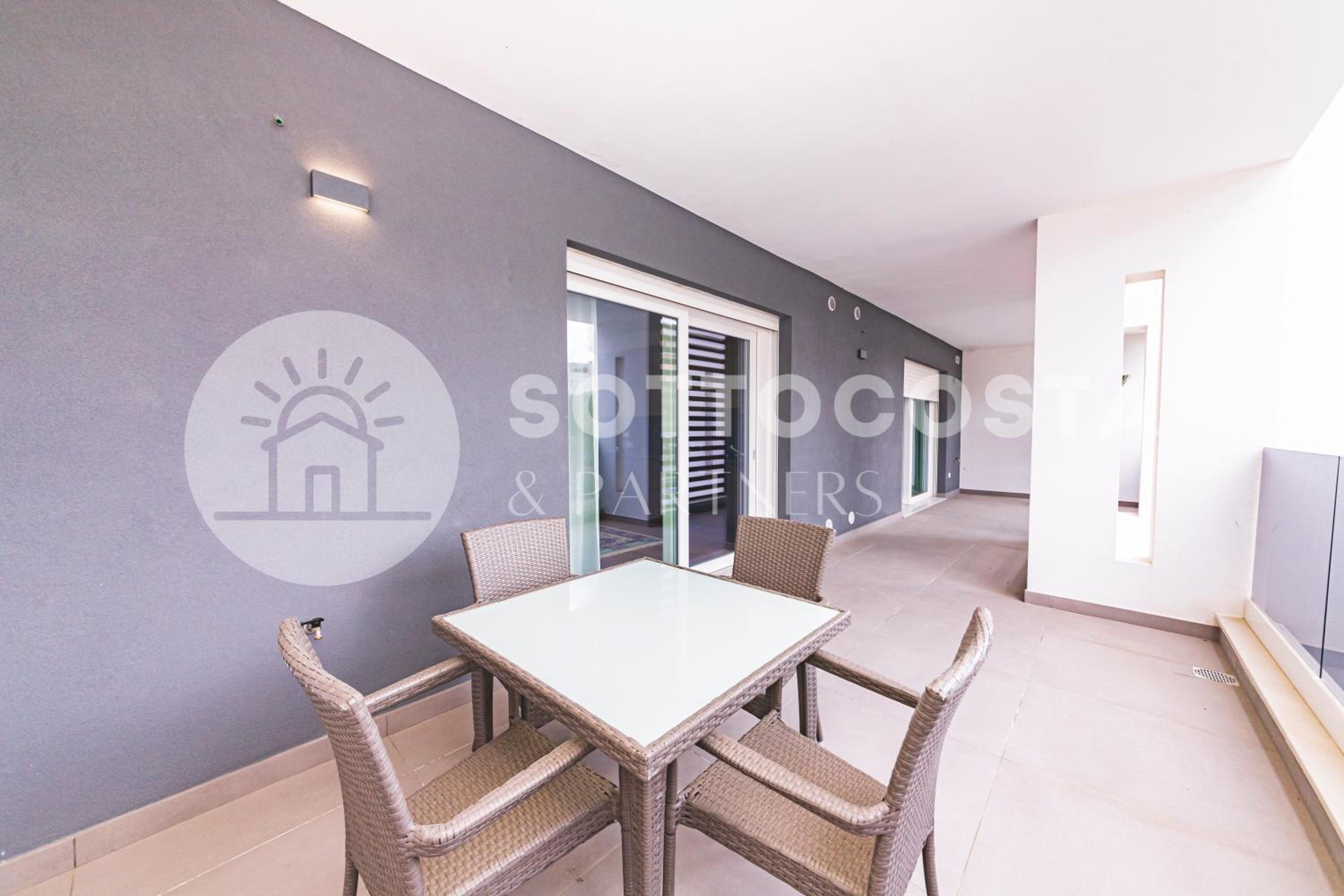 VITTO Luxury Apartment view 3