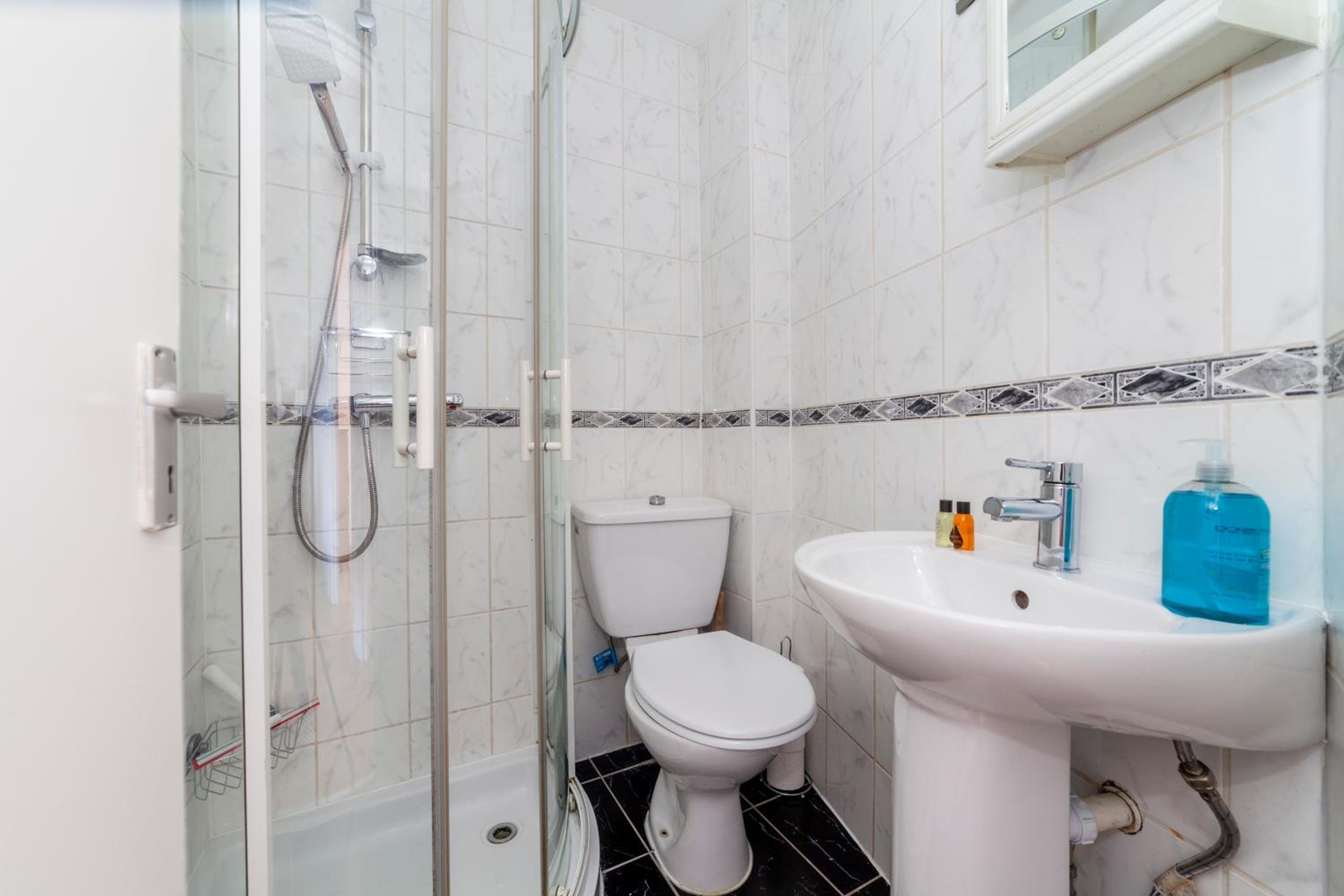 Vibrant 2BR Flat in the heart of Fitzrovia