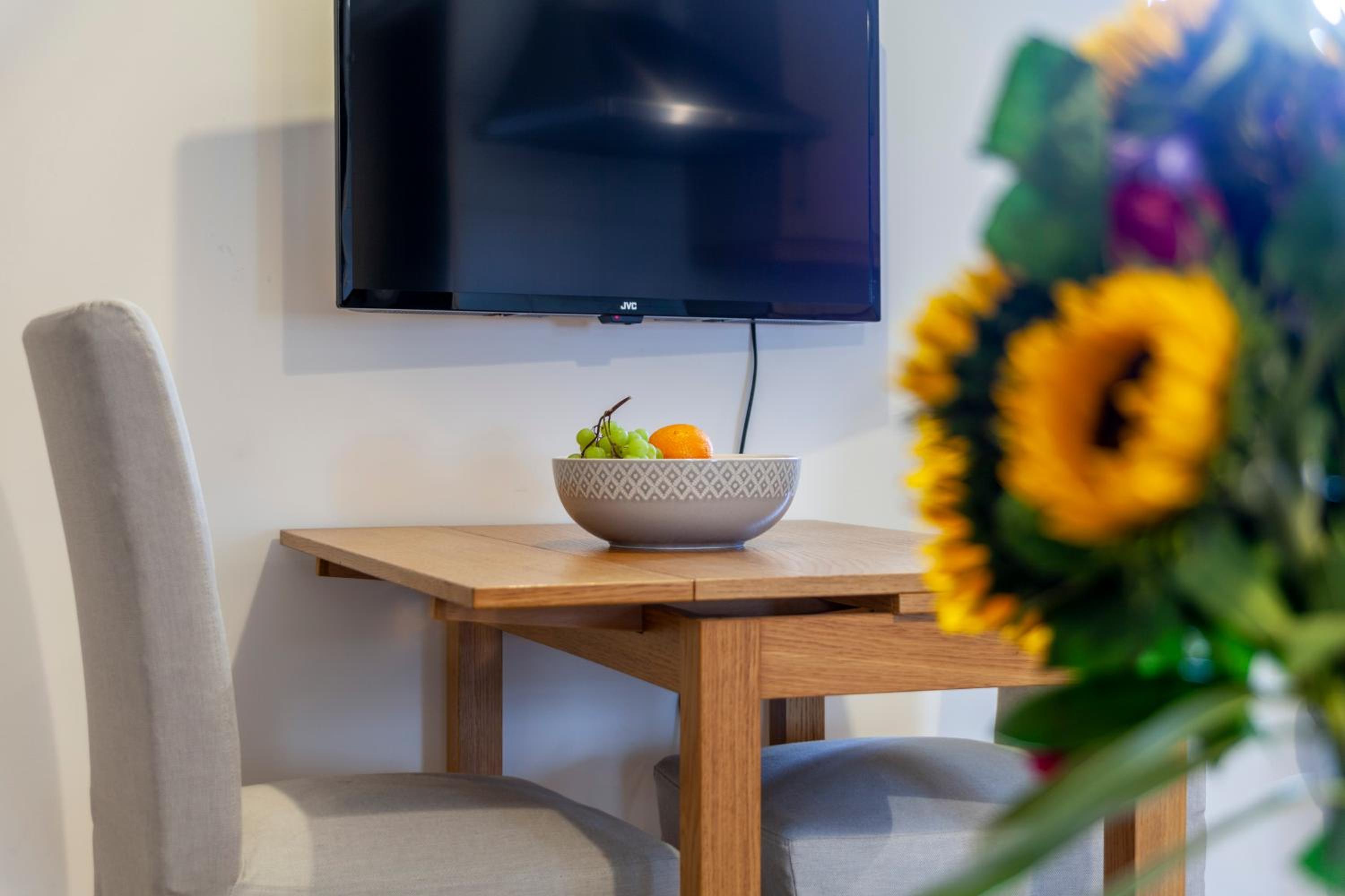 Vibrant 2BR Flat in the heart of Fitzrovia