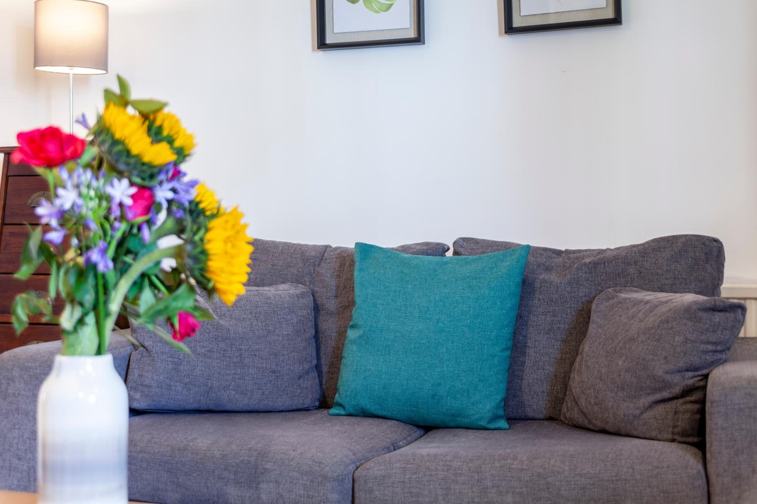 Vibrant 2BR Flat in the heart of Fitzrovia