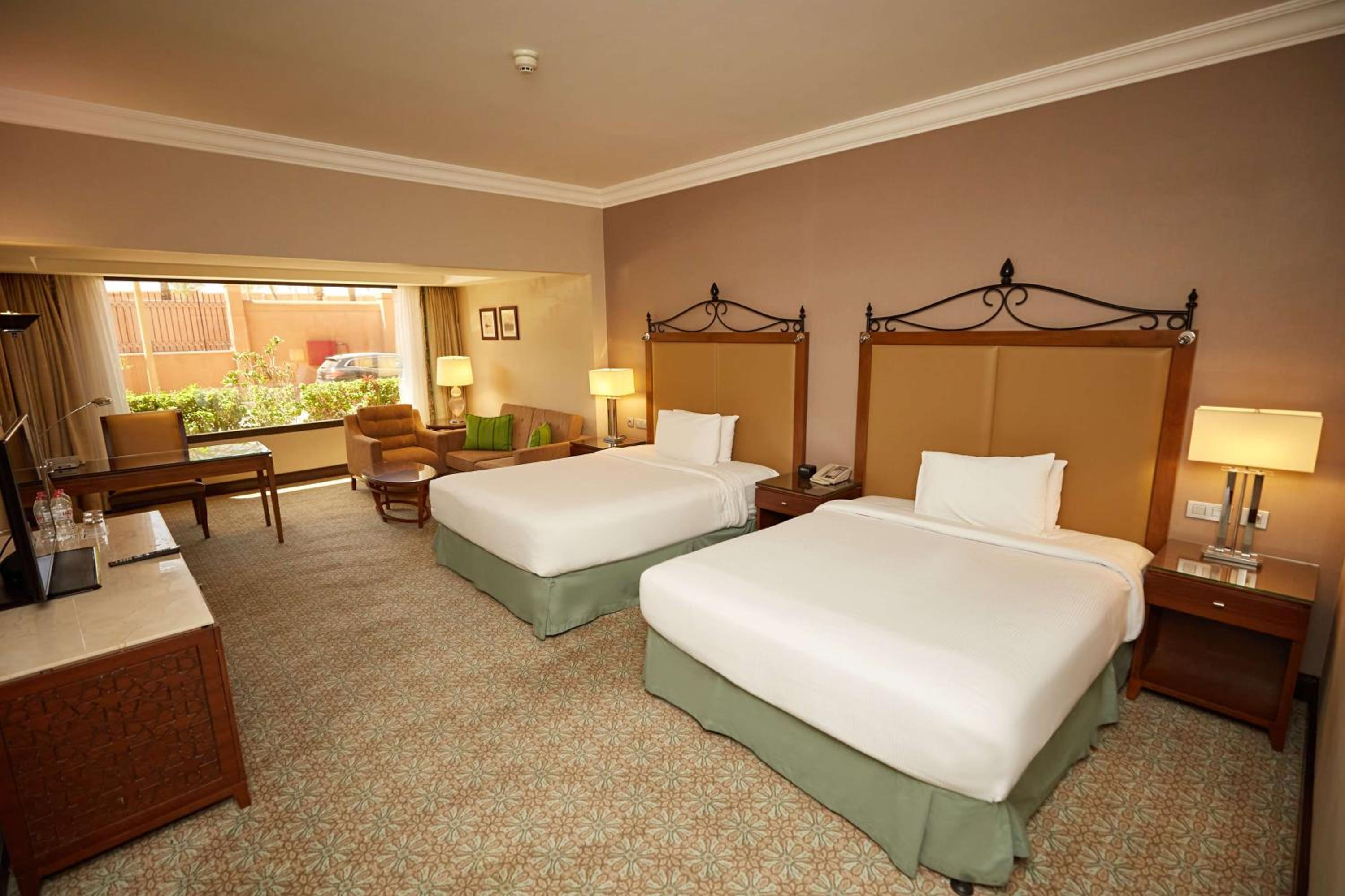 Hilton Alexandria King's Ranch Hotel