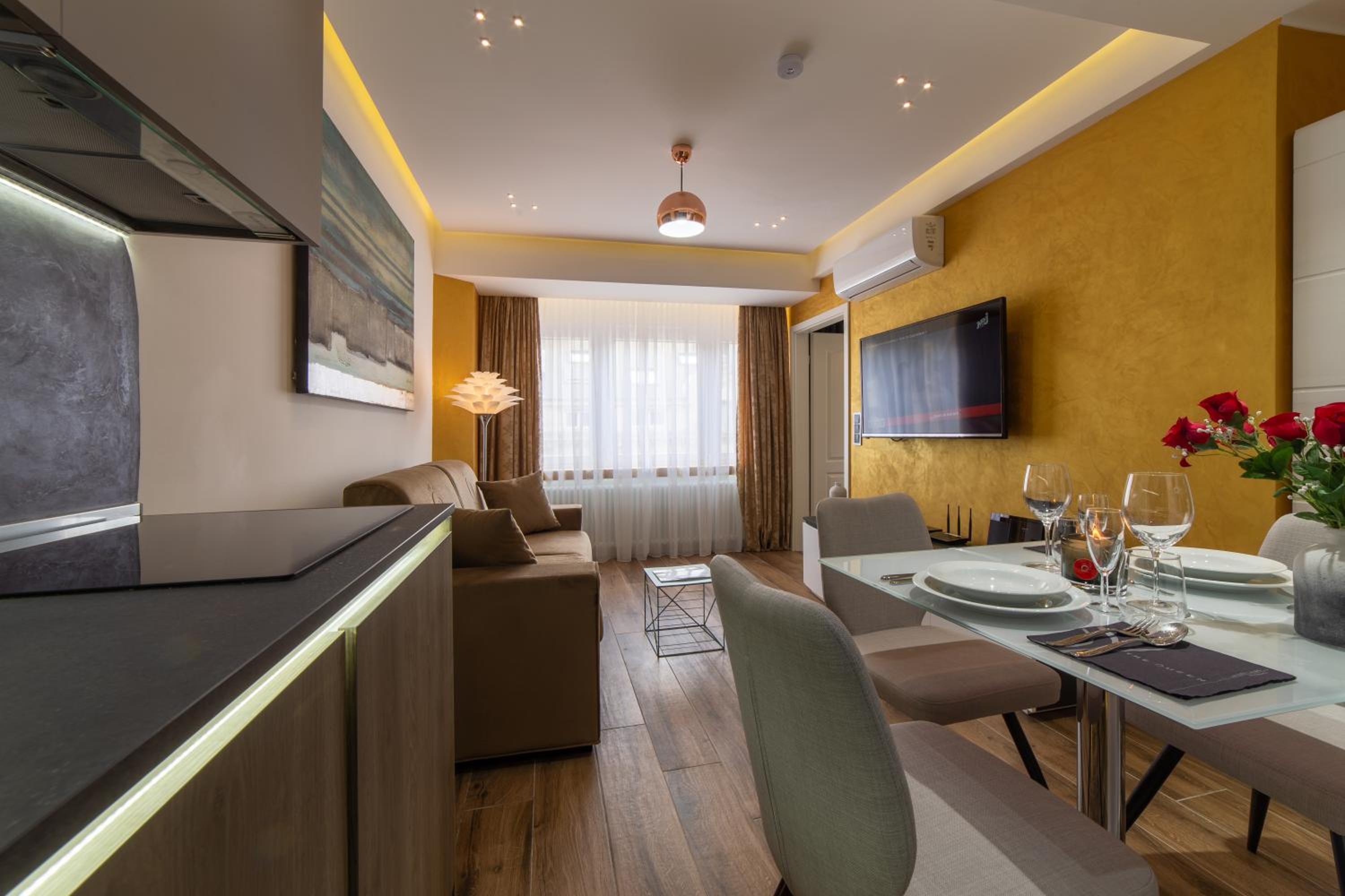 The Queen Luxury Apartments - Villa Carlotta