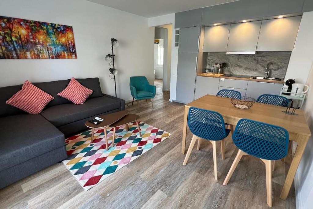 Precioso apartamento reformado en Roses AV-15