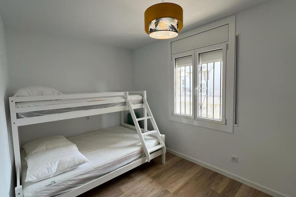 Precioso apartamento reformado en Roses AV-15