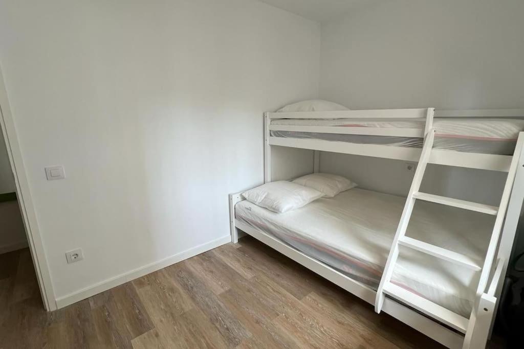 Precioso apartamento reformado en Roses AV-15