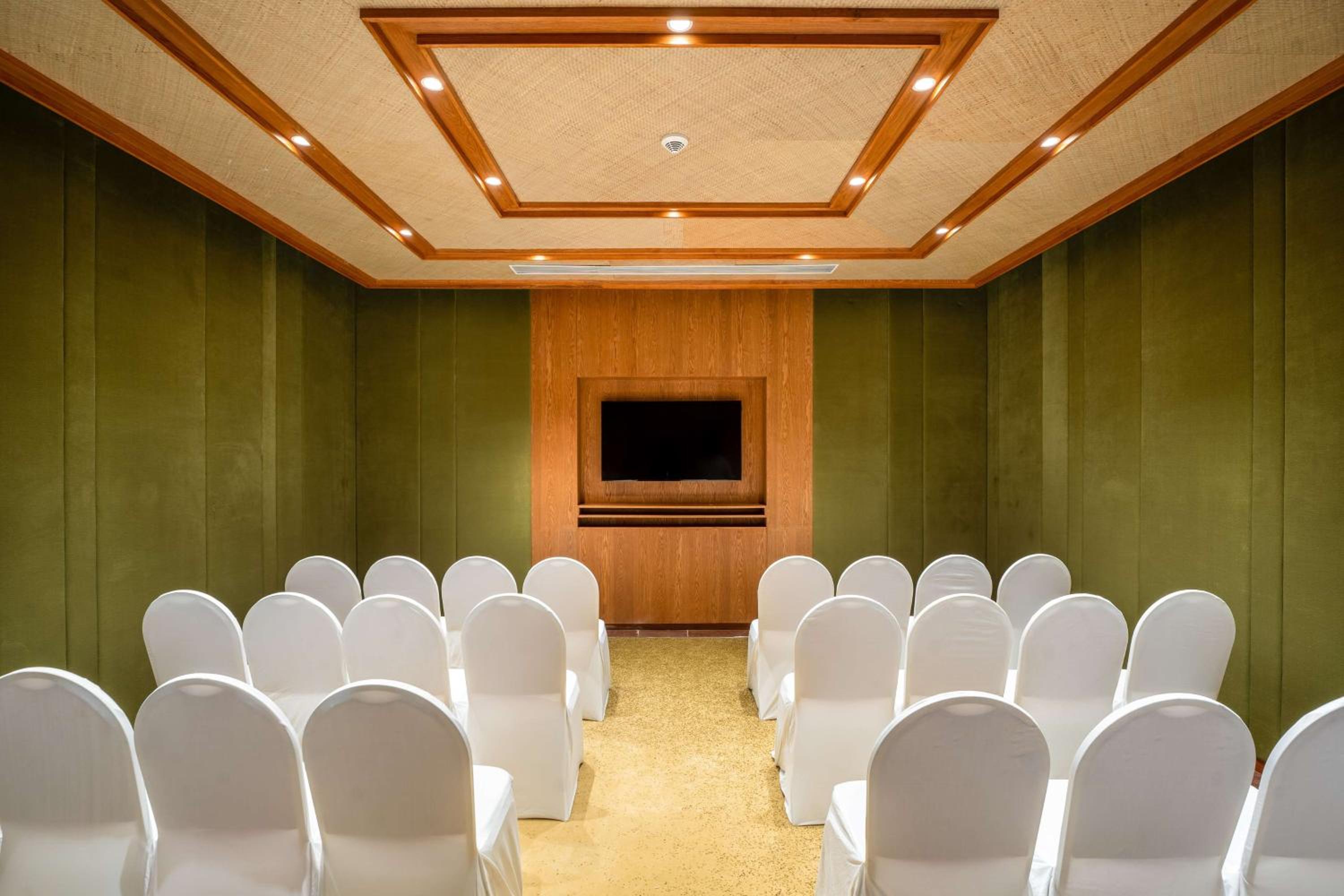 meeting & event spaces