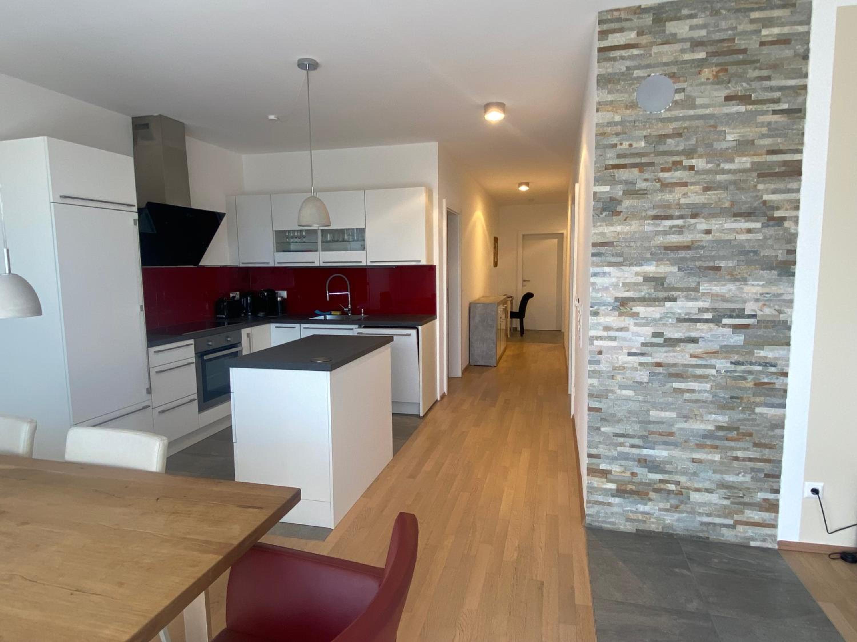 Burgblick Villach Haus FUX-immo, 10min zum Skifahren, 10 min zum See, rundherum Wandern und Radeln
