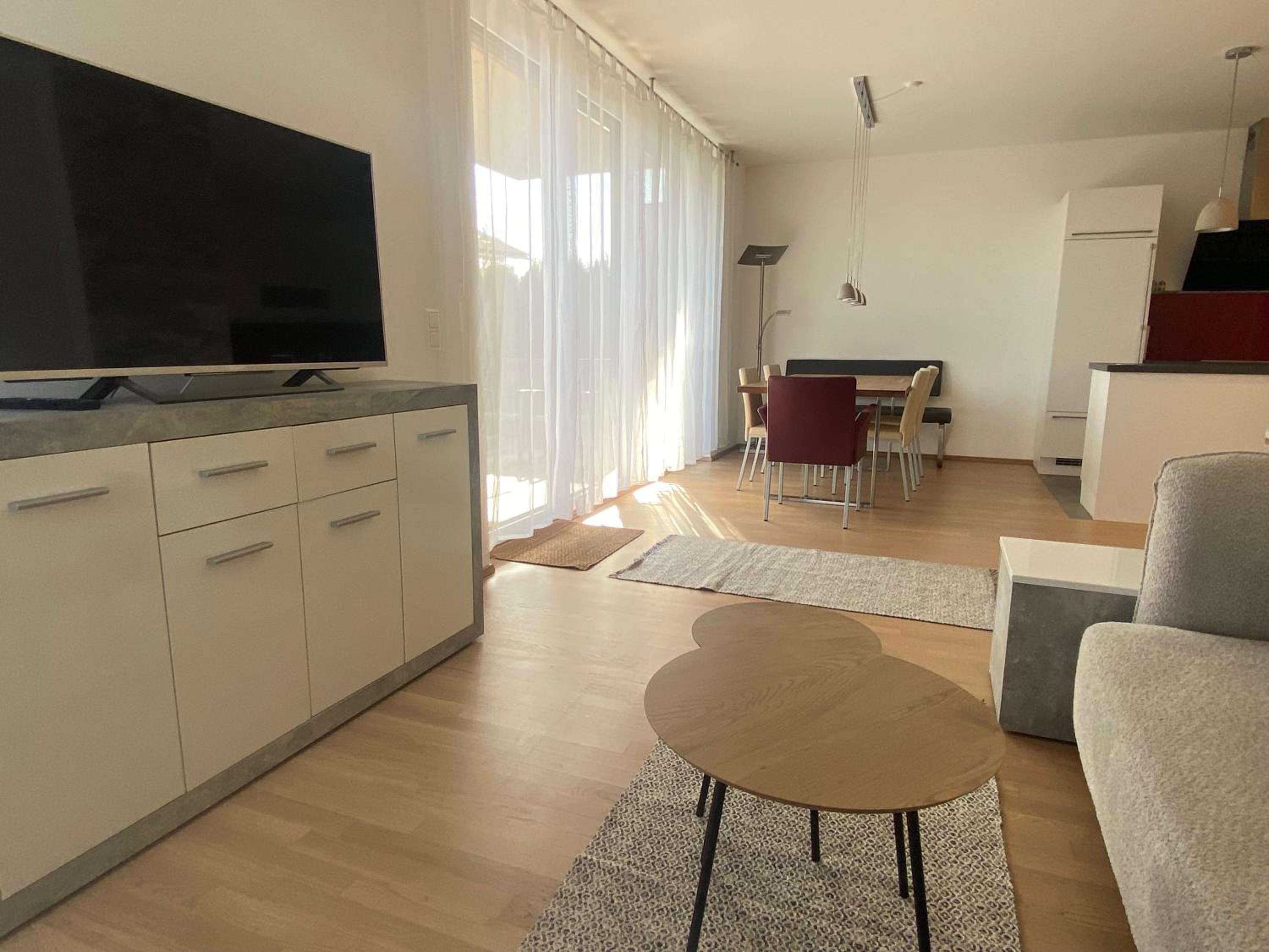 Burgblick Villach Haus FUX-immo, 10min zum Skifahren, 10 min zum See, rundherum Wandern und Radeln