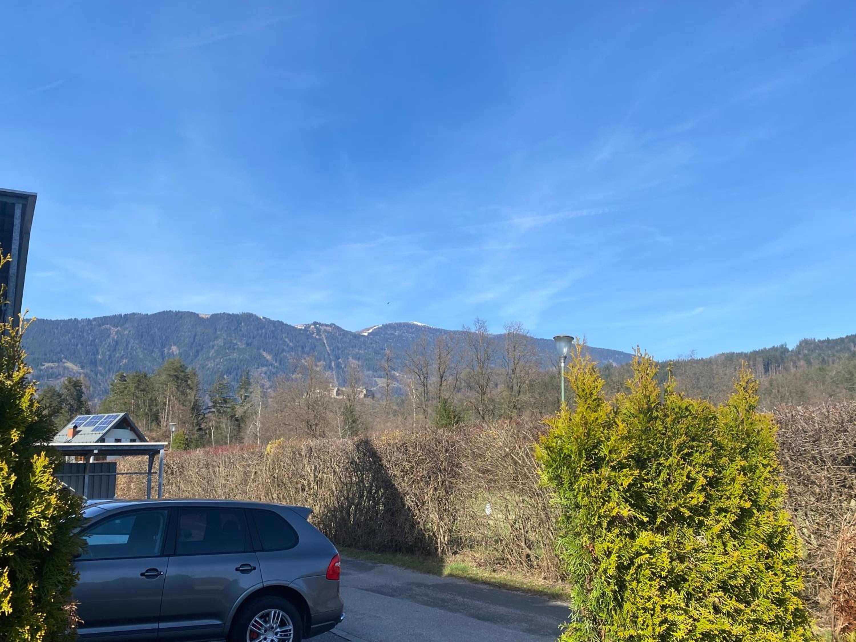 Burgblick Villach Haus FUX-immo, 10min zum Skifahren, 10 min zum See, rundherum Wandern und Radeln