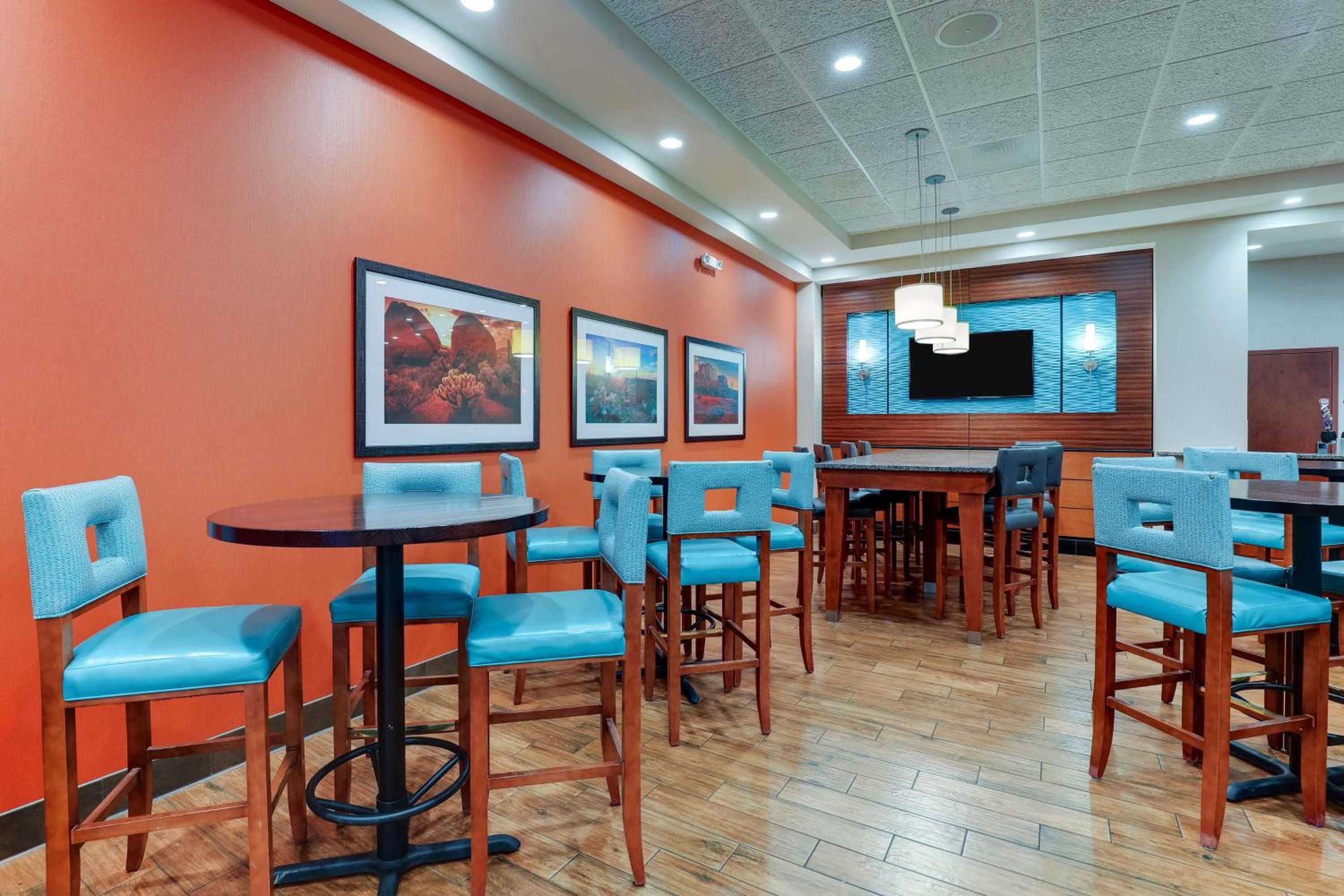 Drury Inn  Suites Phoenix Chandler Fashion Center - Property Image 13