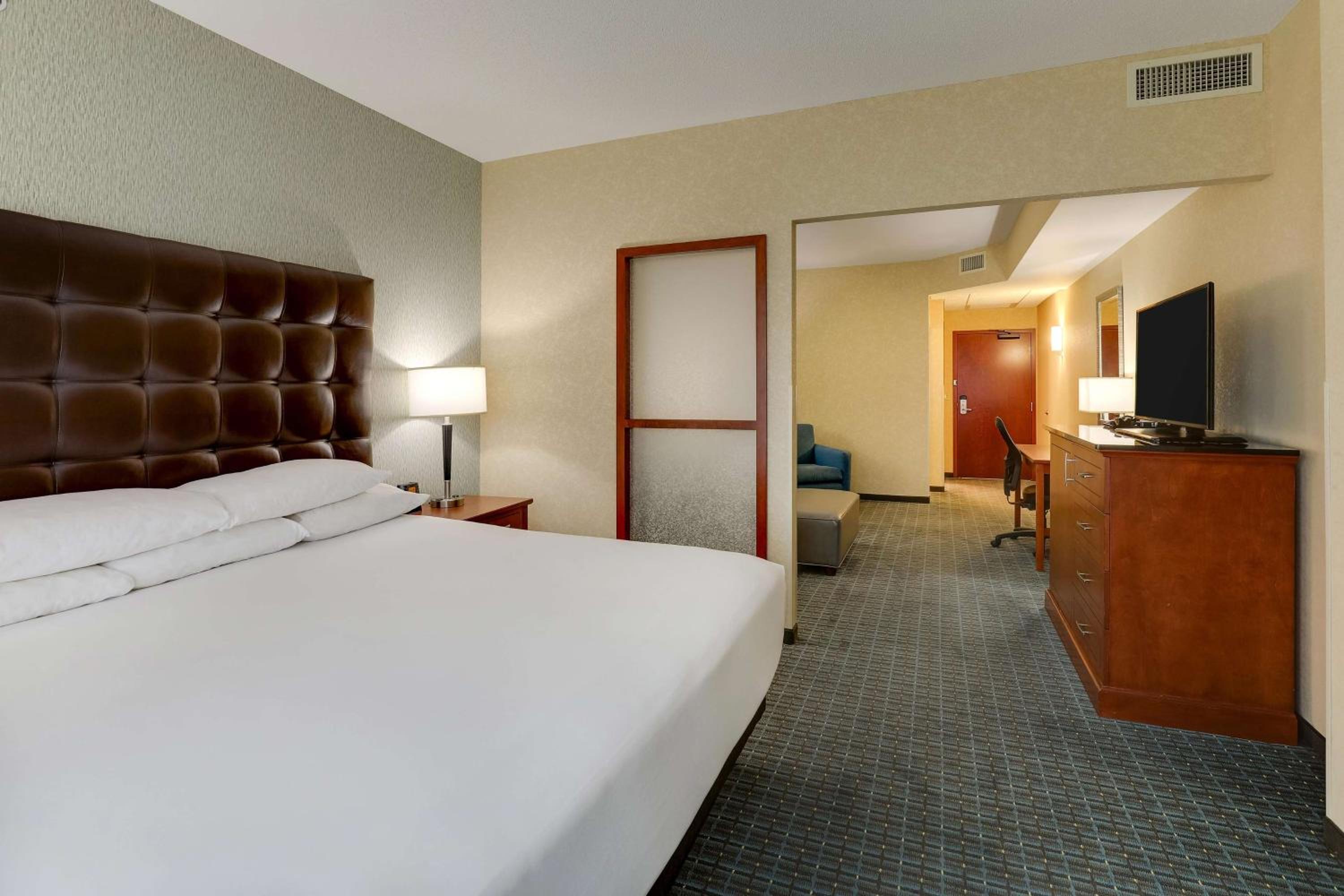 Drury Inn  Suites Phoenix Chandler Fashion Center - Property Image 46