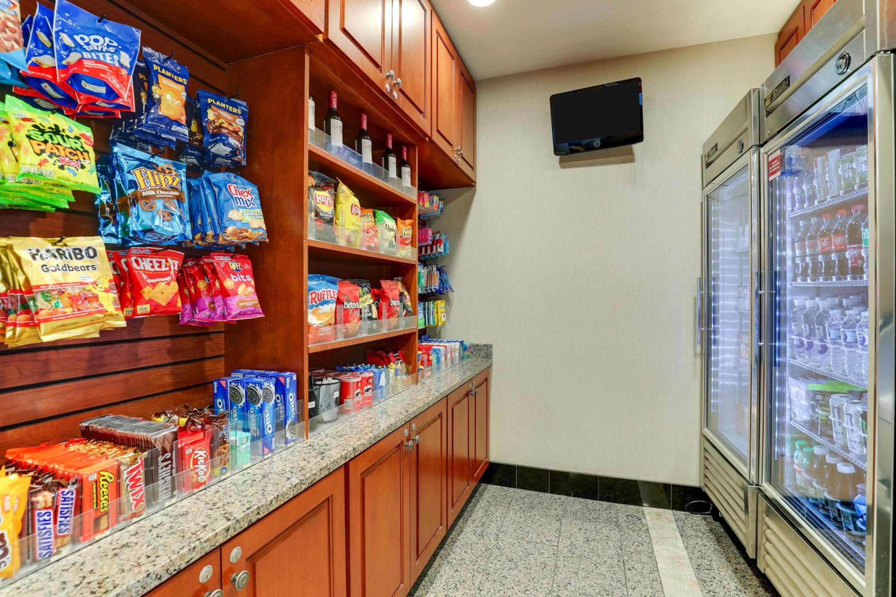 Drury Inn  Suites Phoenix Chandler Fashion Center - Property Image 37