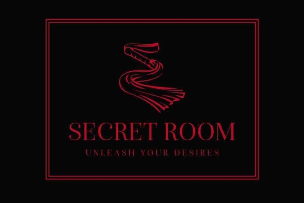 Secret Room BDSM - Adults only