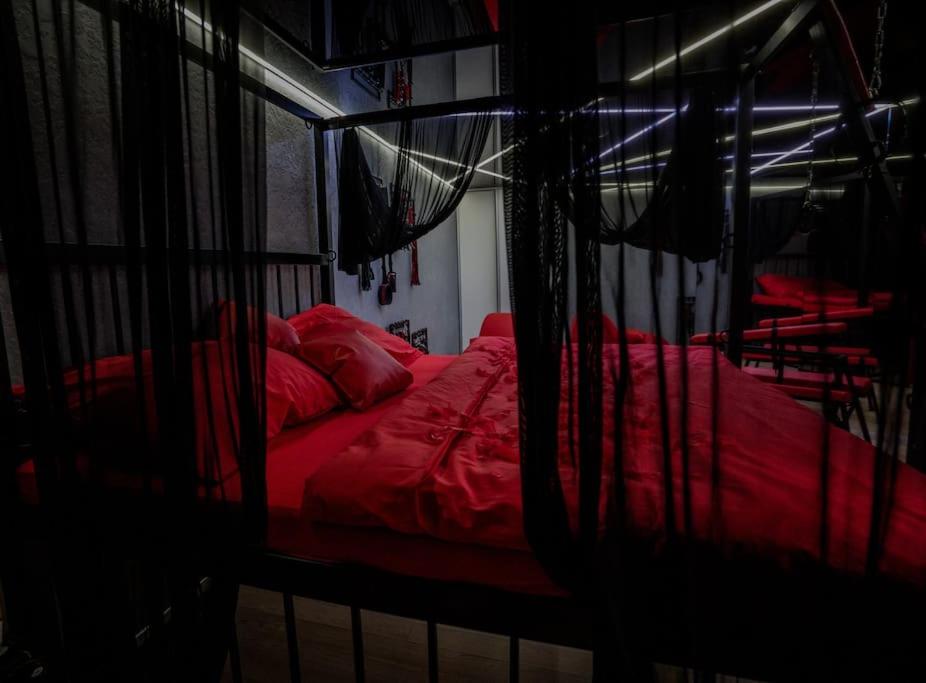 Secret Room BDSM - Adults only