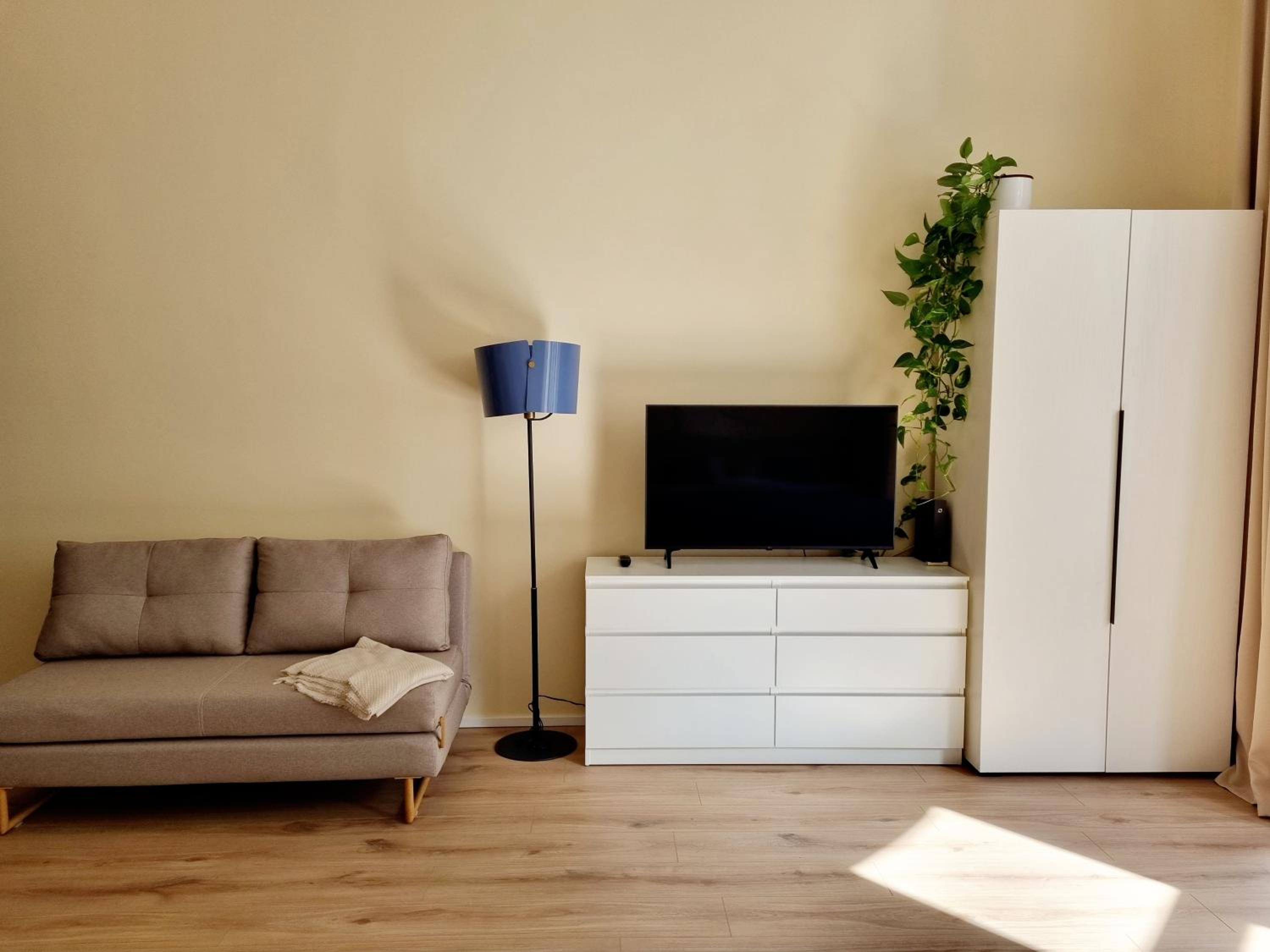 7th Heaven Apartment close to metro and center
