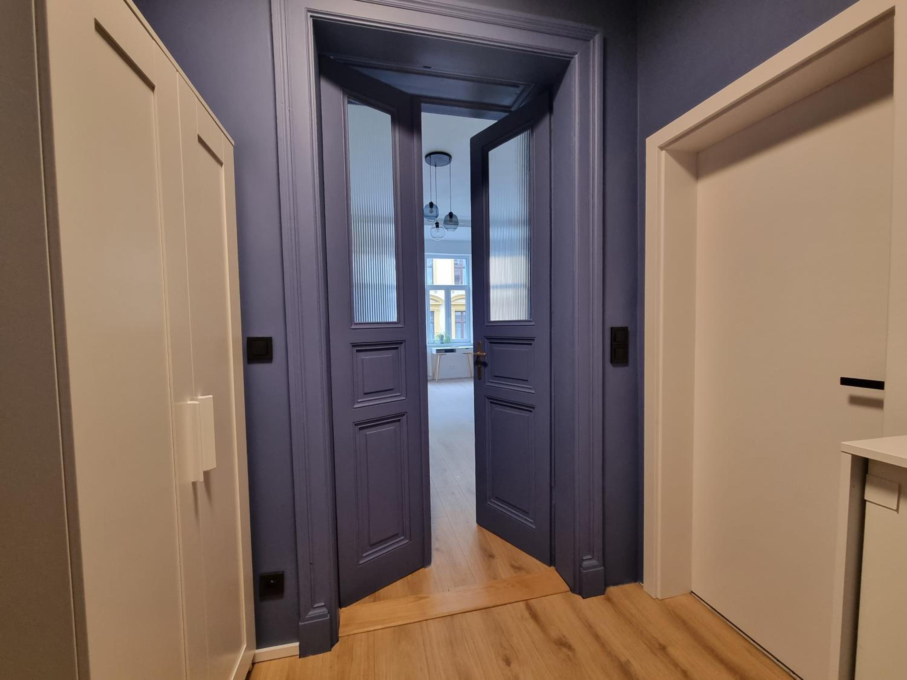 7th Heaven Apartment close to metro and center