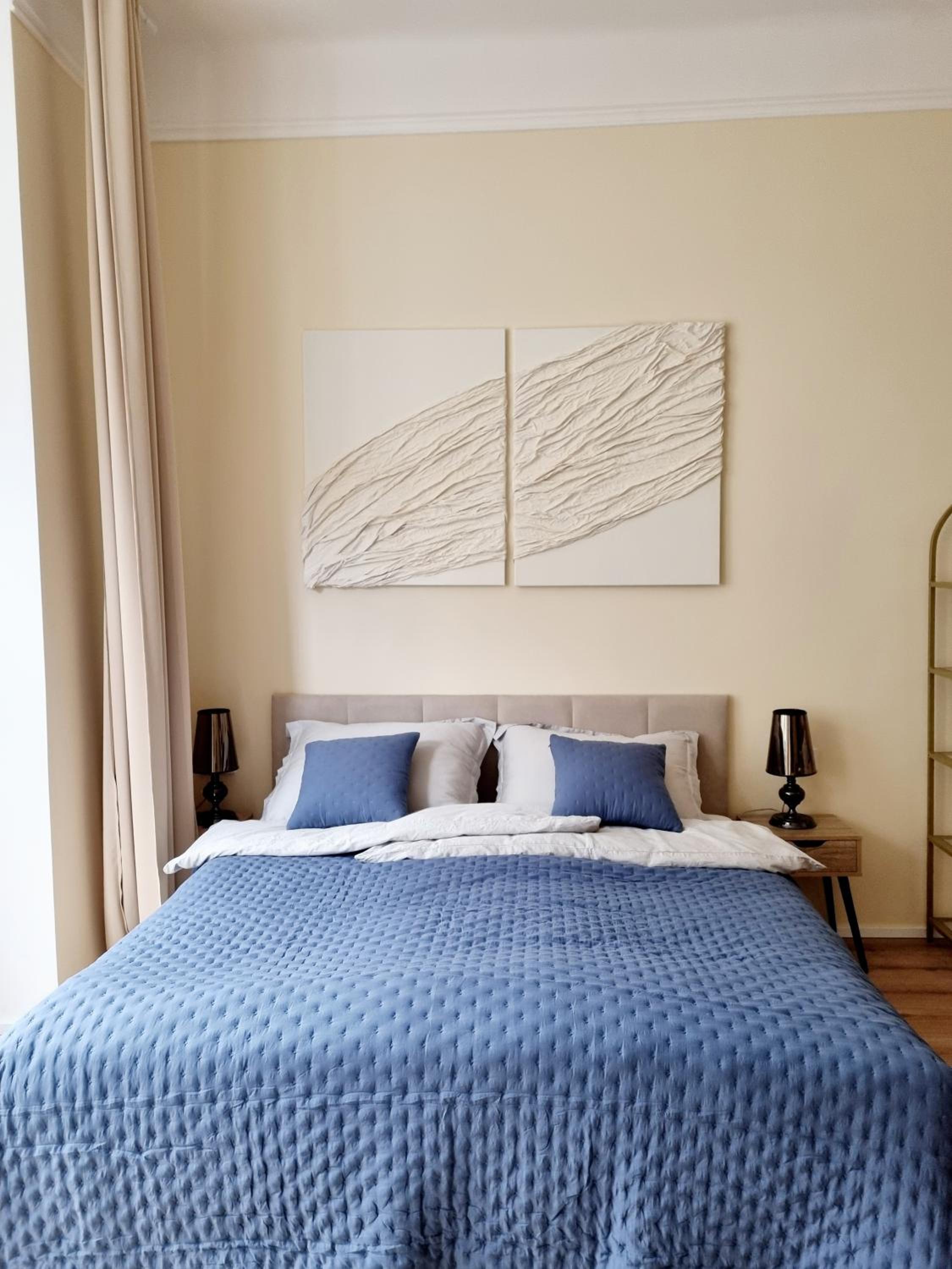 7th Heaven Apartment close to metro and center