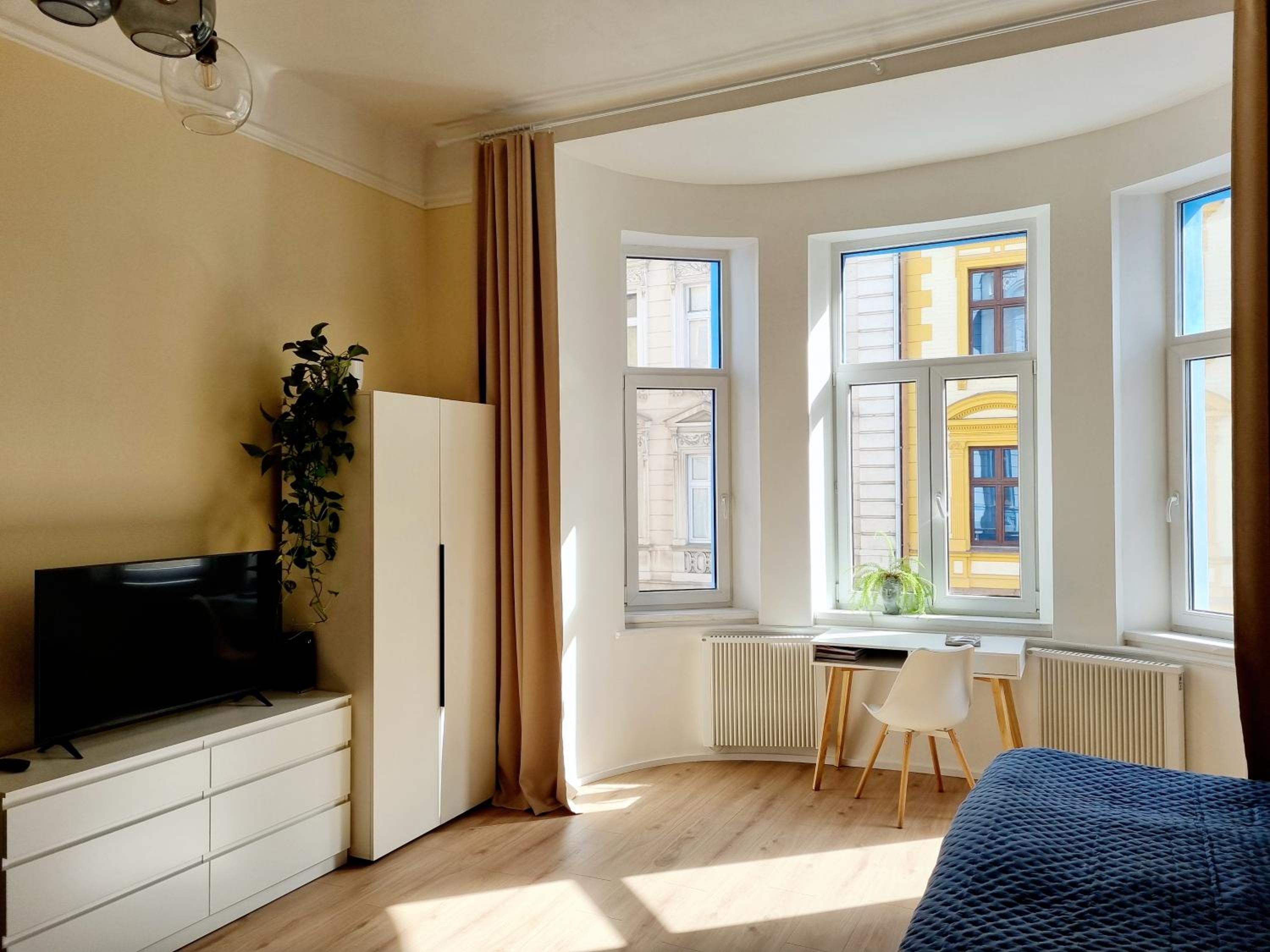 7th Heaven Apartment close to metro and center