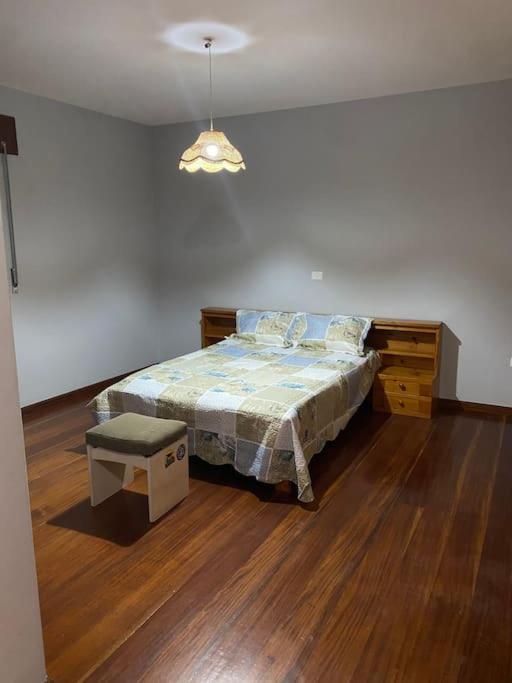 Vivenda com pátio, no coração do Mindelo