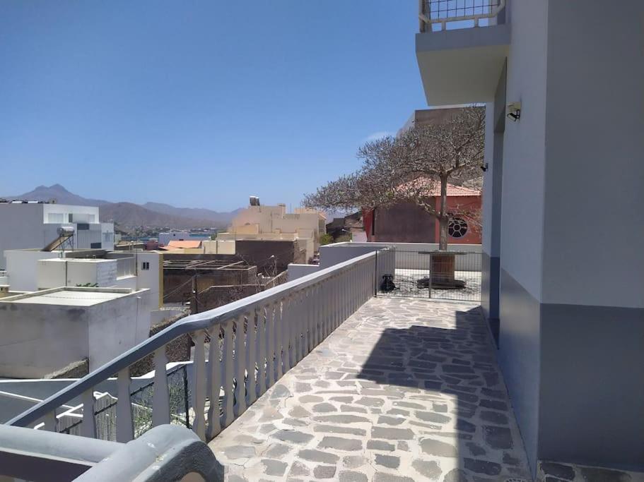 Vivenda com pátio, no coração do Mindelo