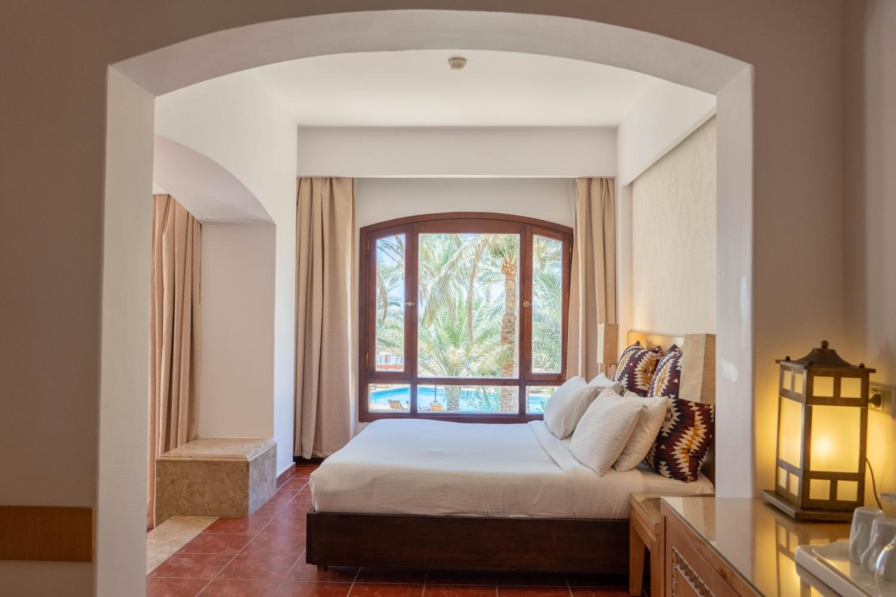 Tamra Beach Resort