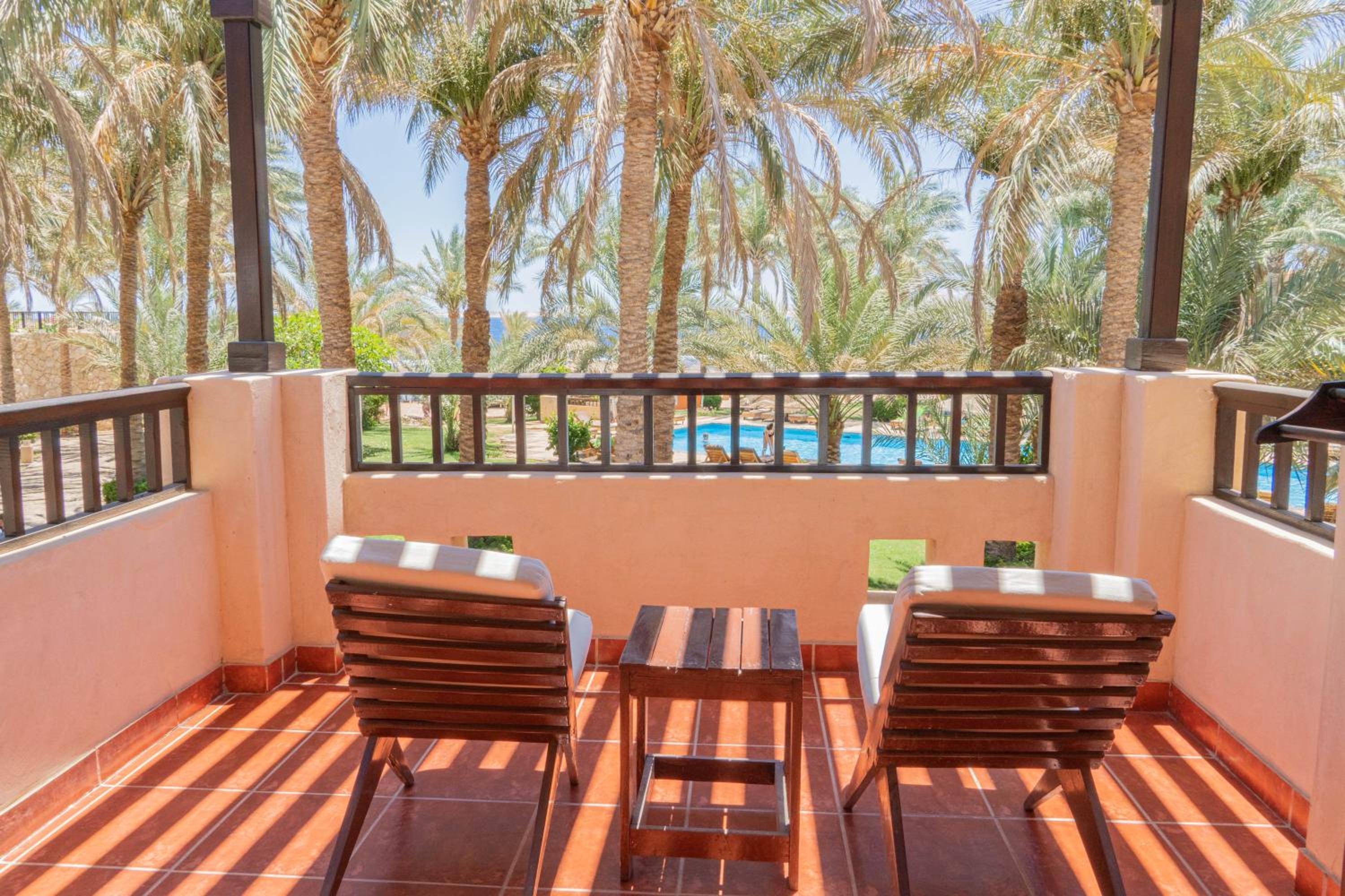 Tamra Beach Resort