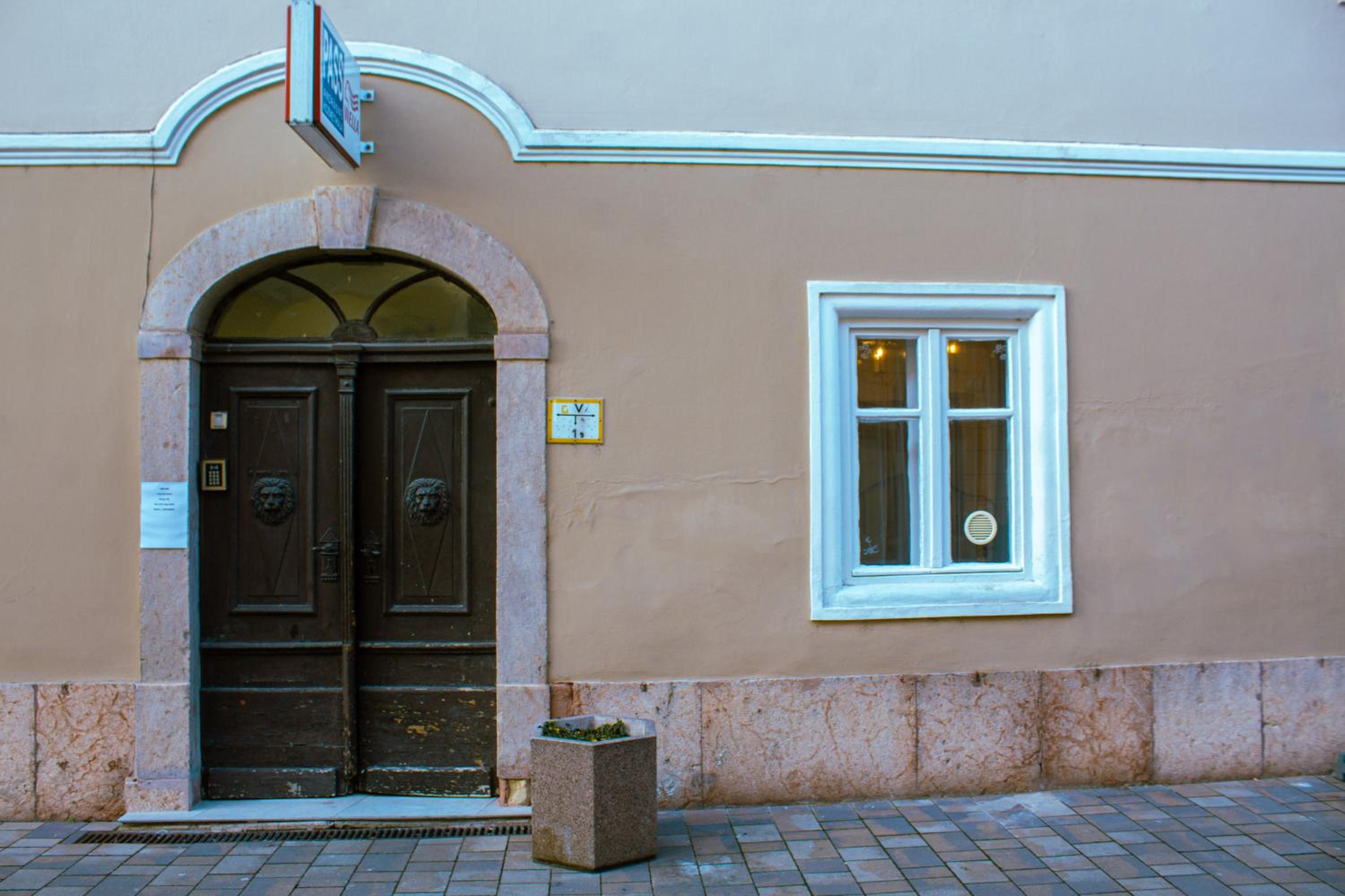 Photo 28