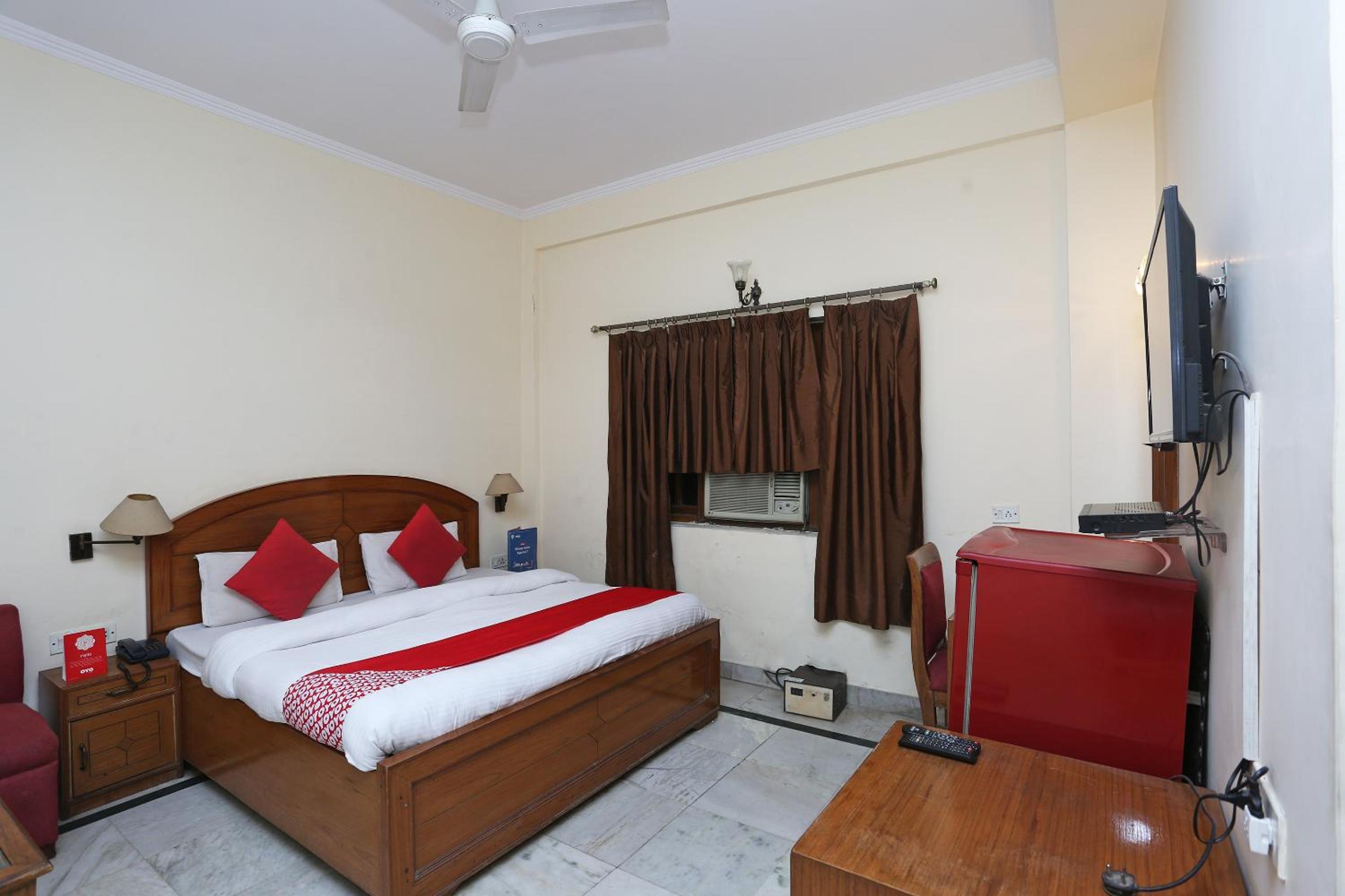 Hotel O Kavya Palace view 2