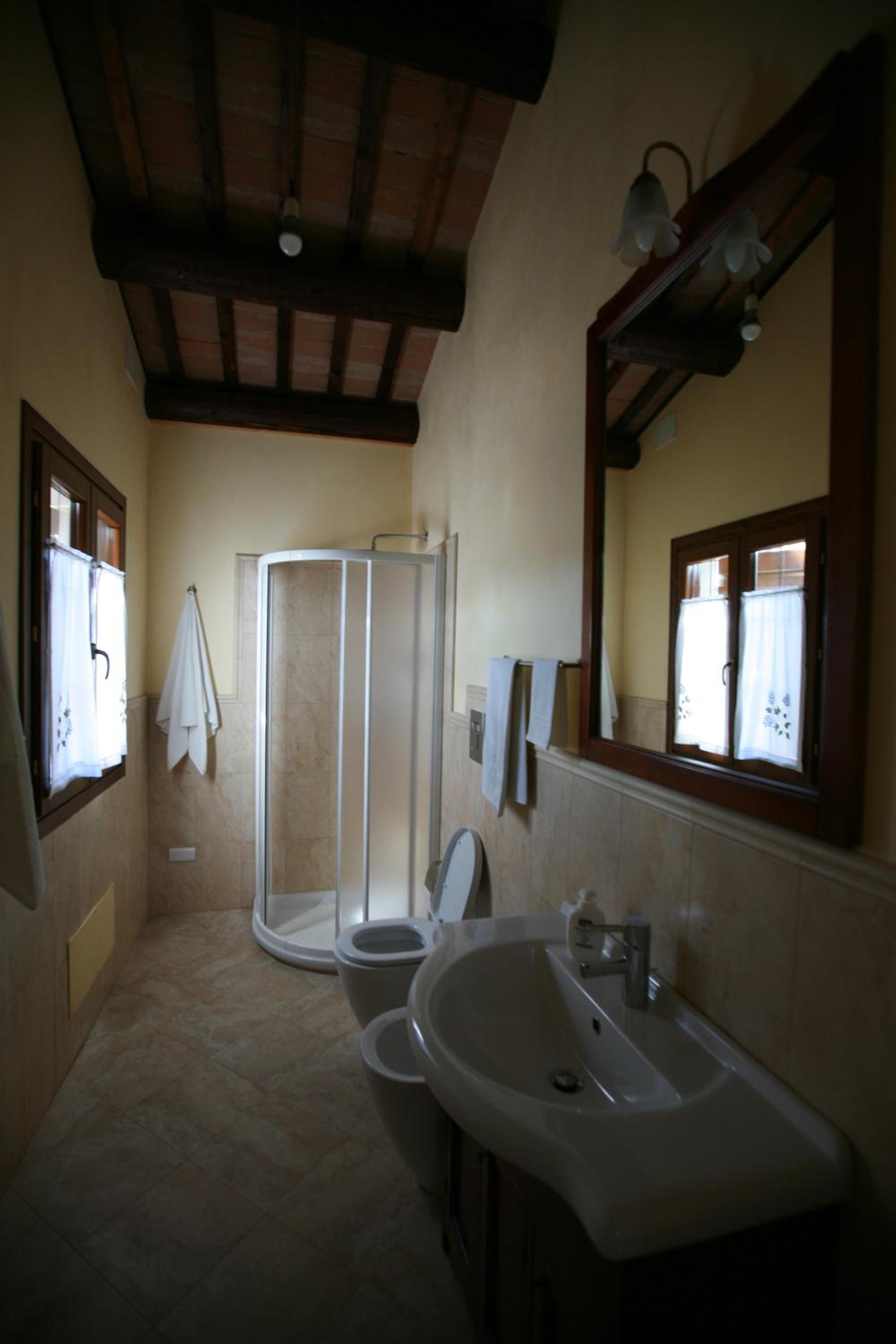 Photo 32