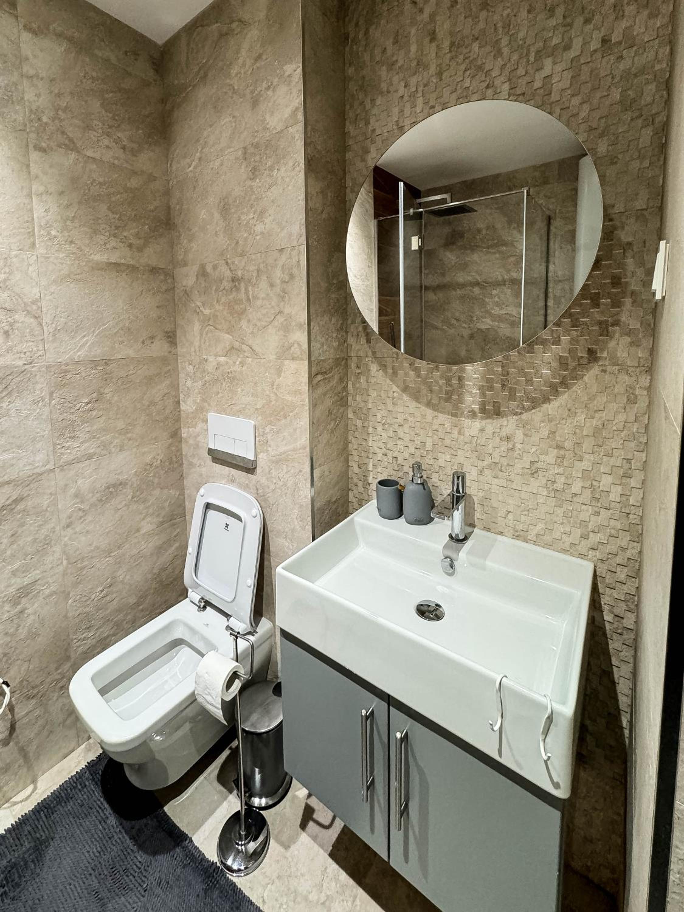 Sakura Park Luxury Apartments