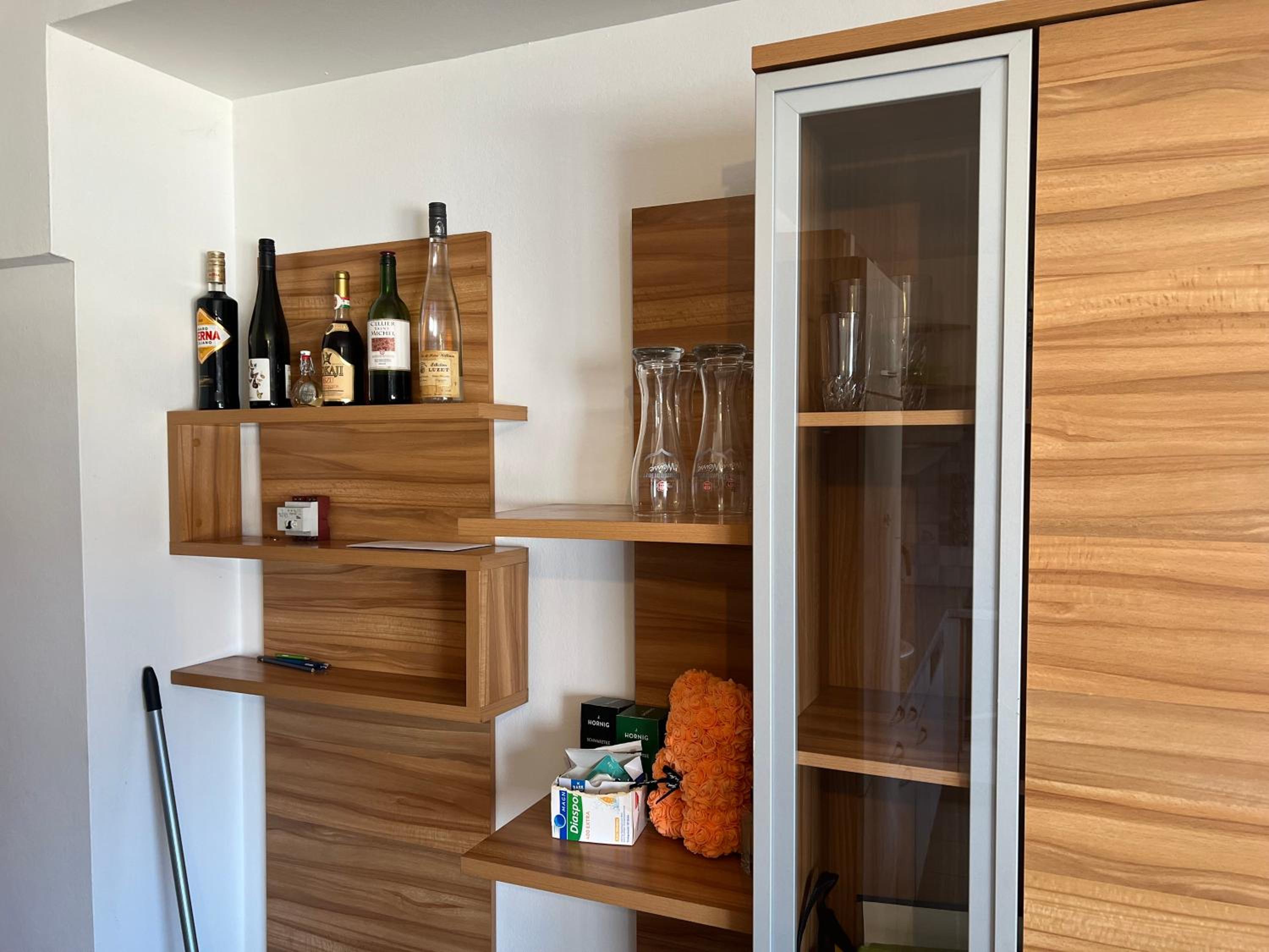 2 Zimmer mit Bad und WC teilen