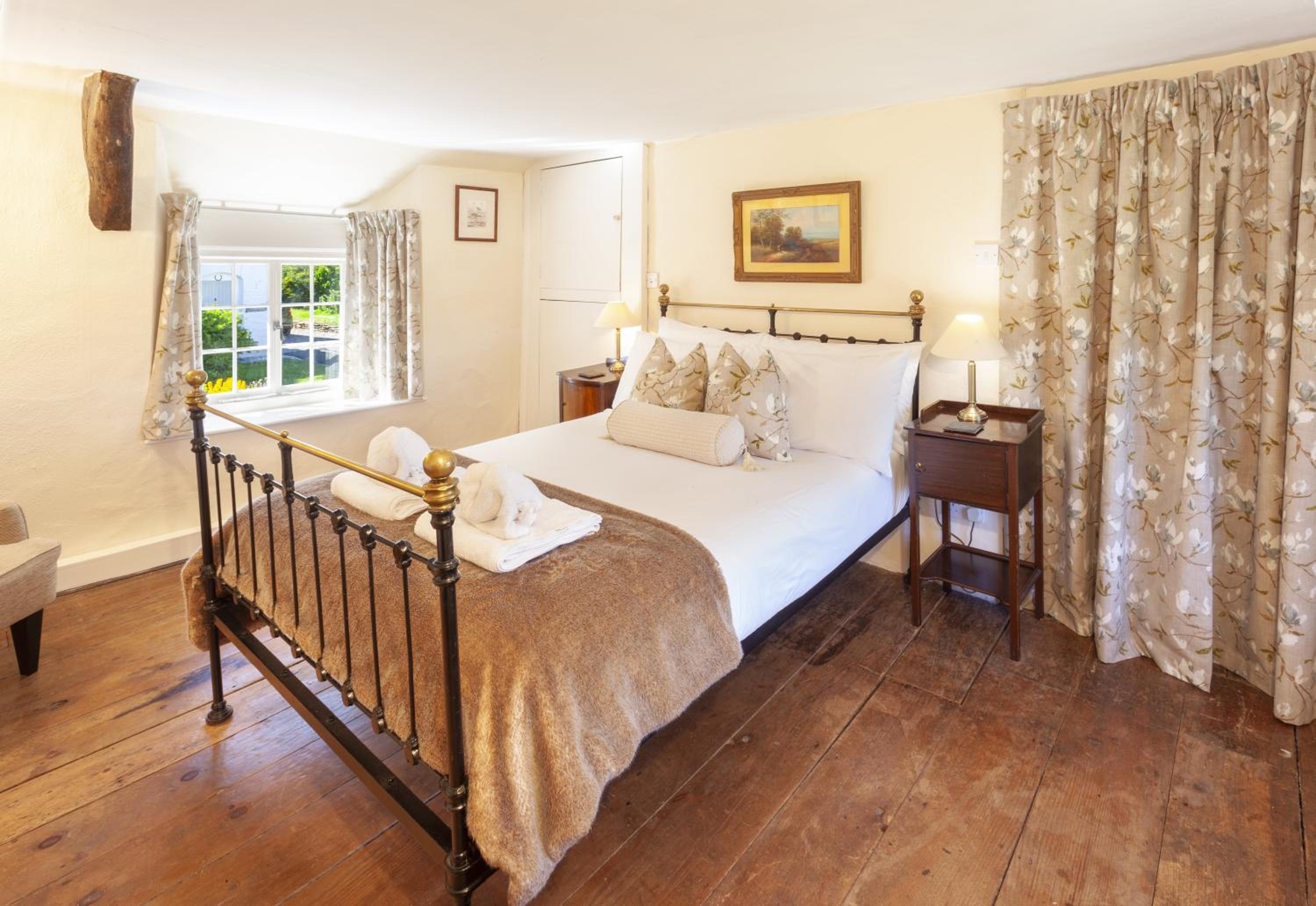 Syms Cottage Cutcombe view 3