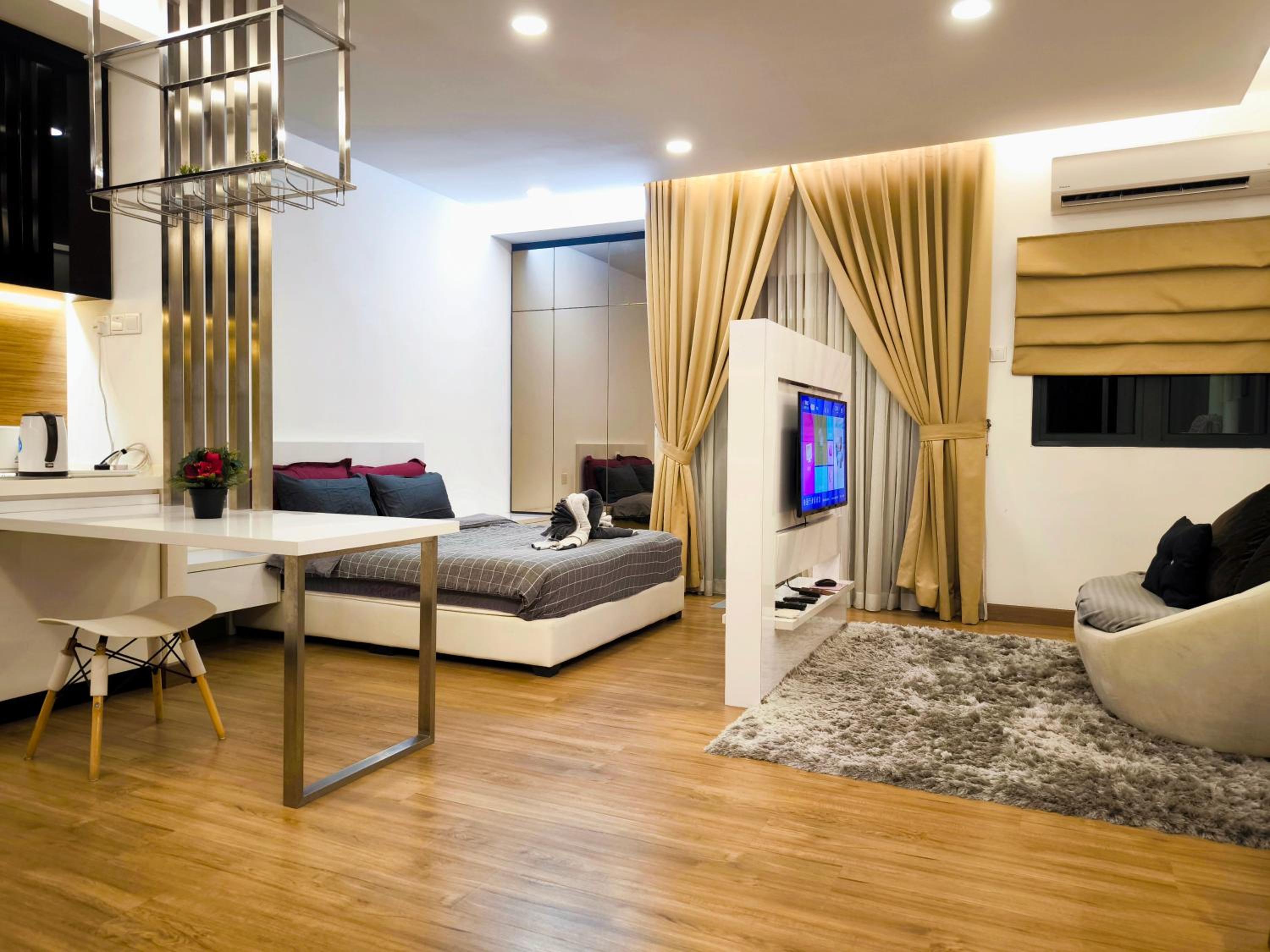 Eshue Designer Suites @ Simfoni Towers photo 2