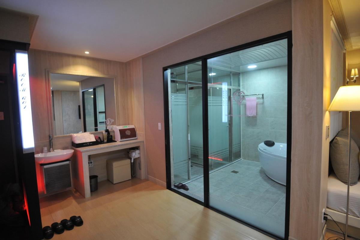 Time Hotel