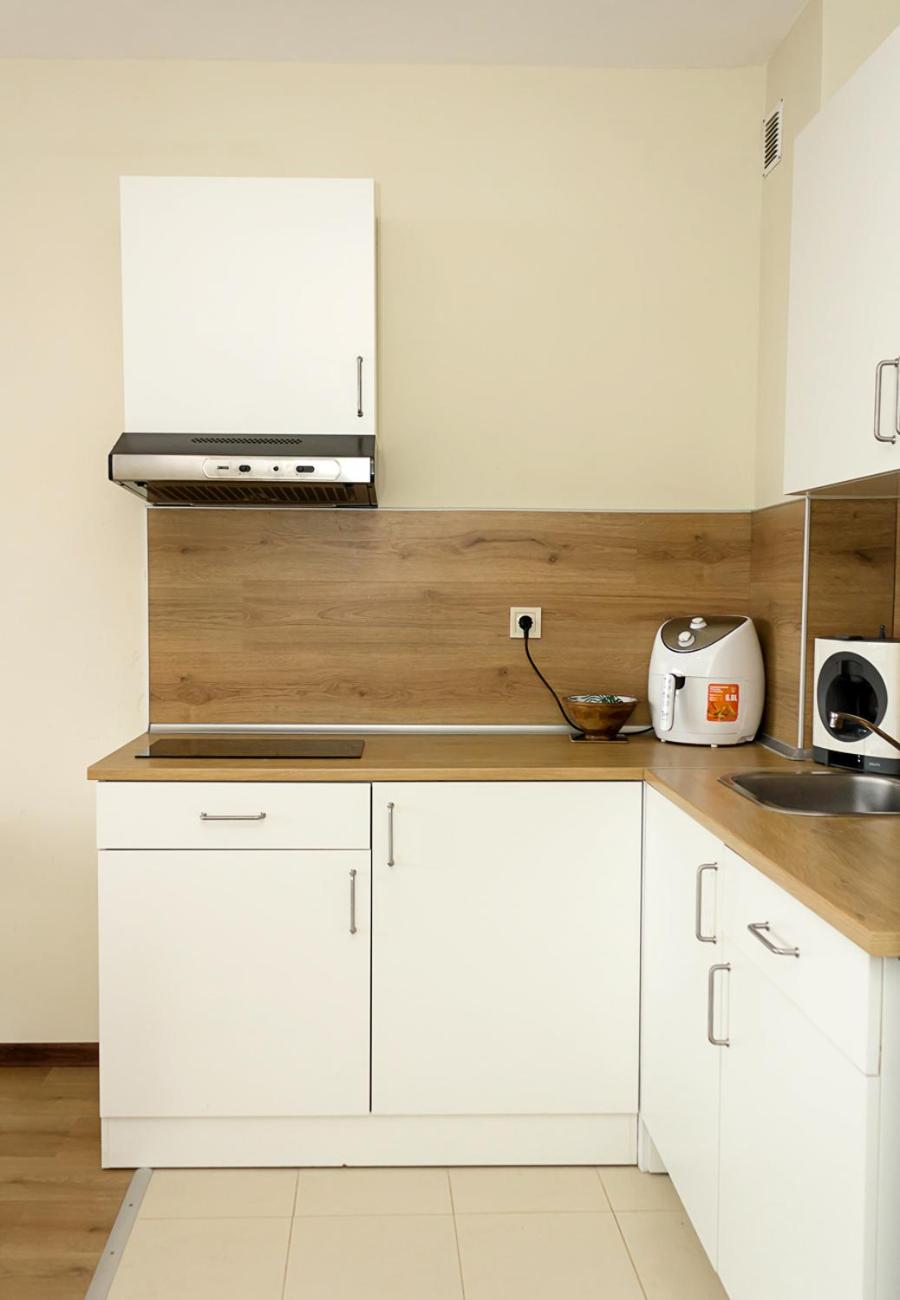 Cozy 1BD Flat in Golden Sands with All You Need