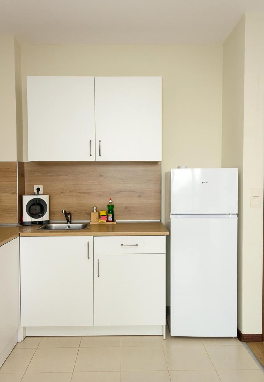 Cozy 1BD Flat in Golden Sands with All You Need