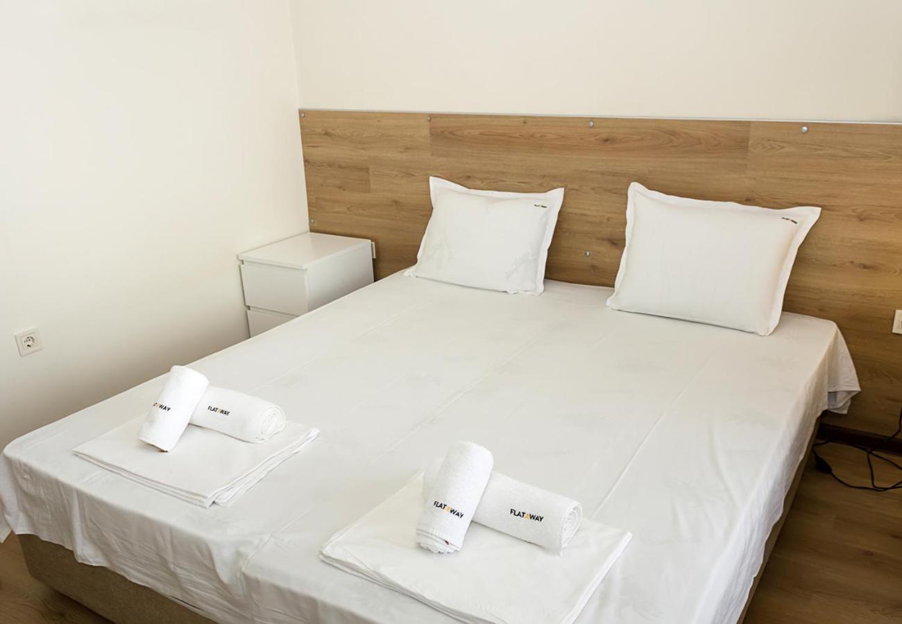Cozy 1BD Flat in Golden Sands with All You Need