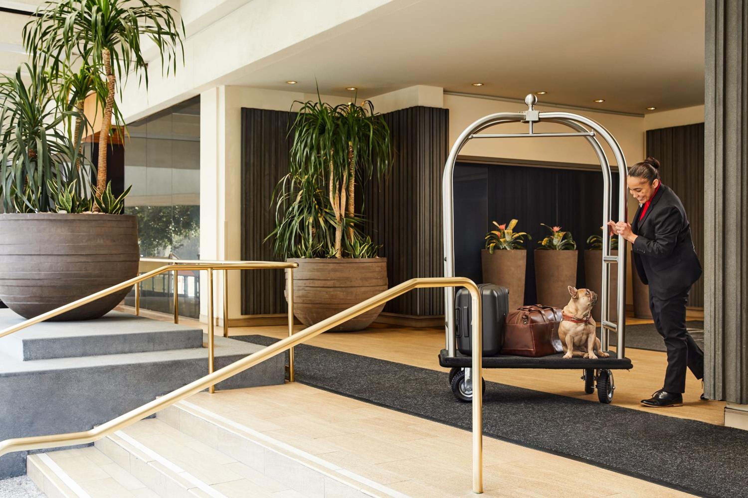 The Westin Bonaventure Hotel & Suites, Los Angeles 3