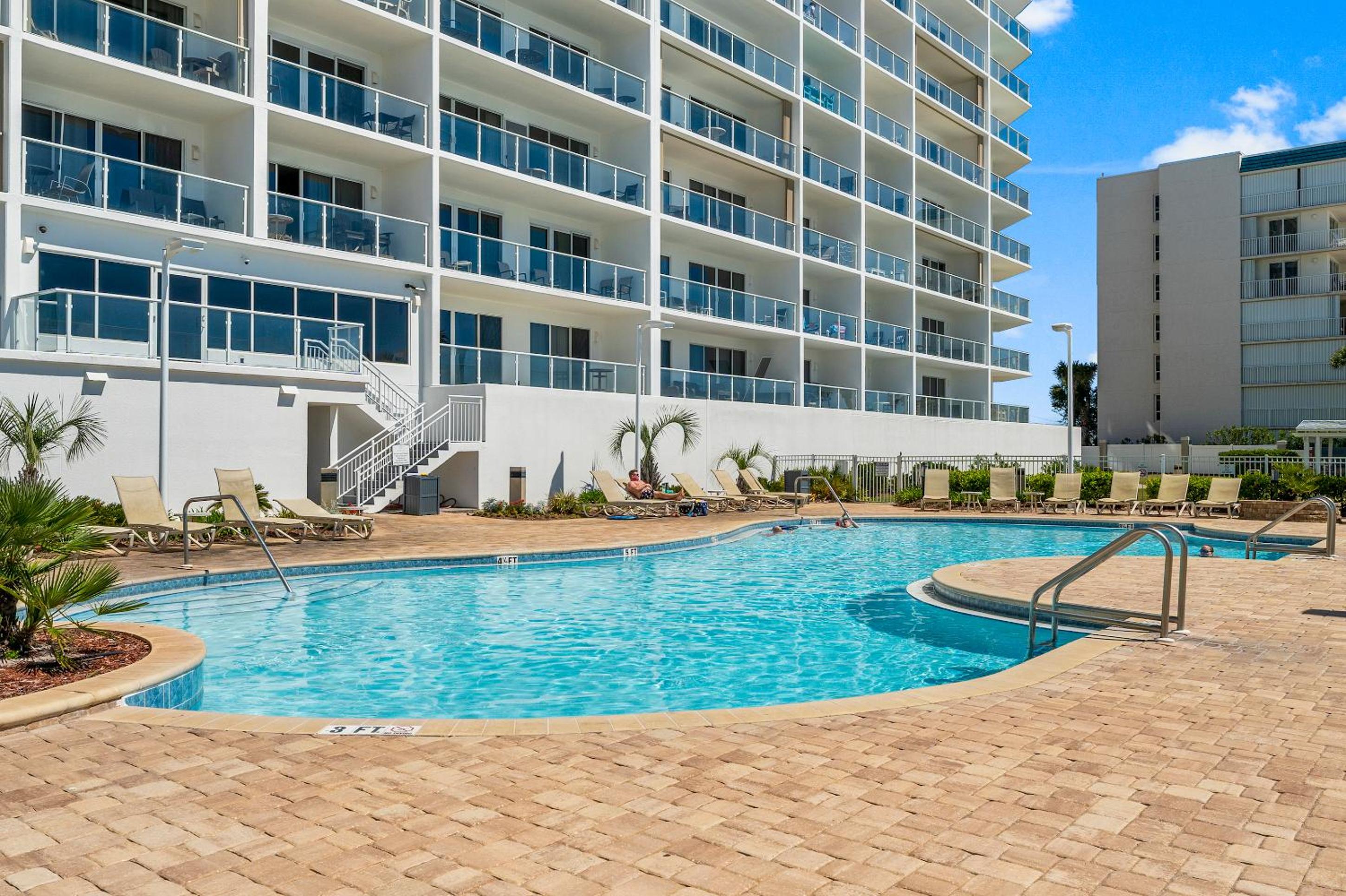 Sterling Sands Beach Resort by Panhandle Getaways