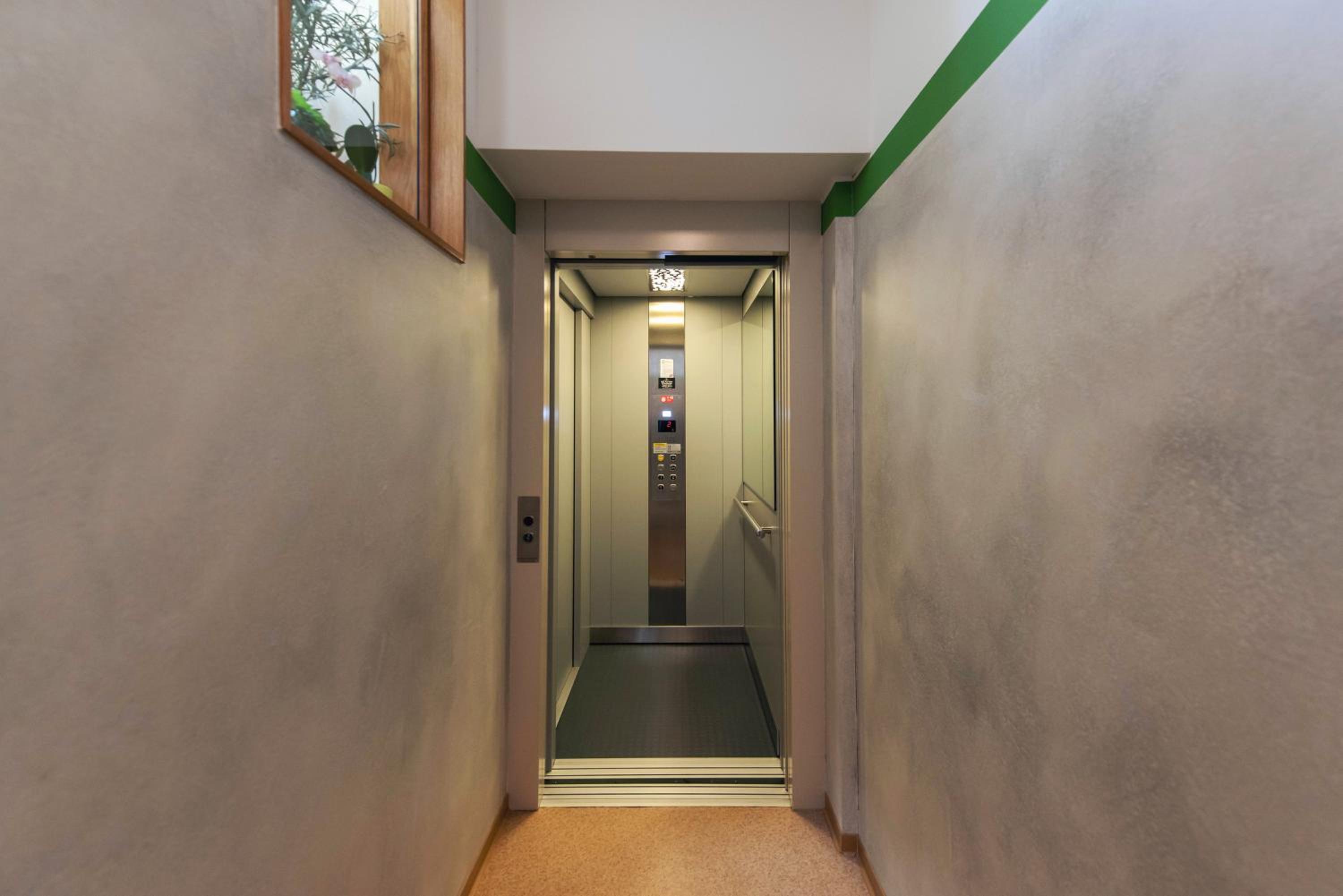 Apartment - Zentral - Modern - Balkon - Küche