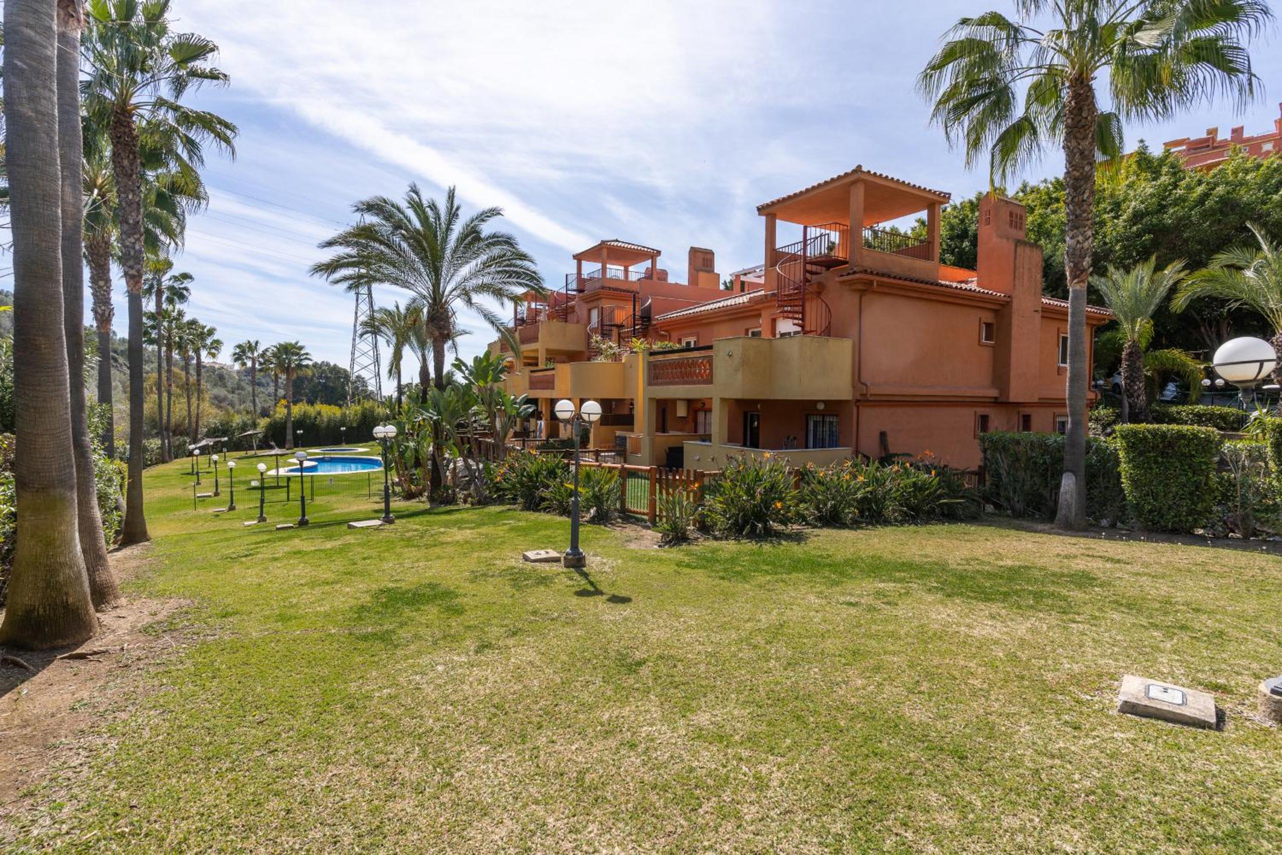 Marbella Vacations - Penthouse Reserva de Marbella 6-31 - Property Image 9