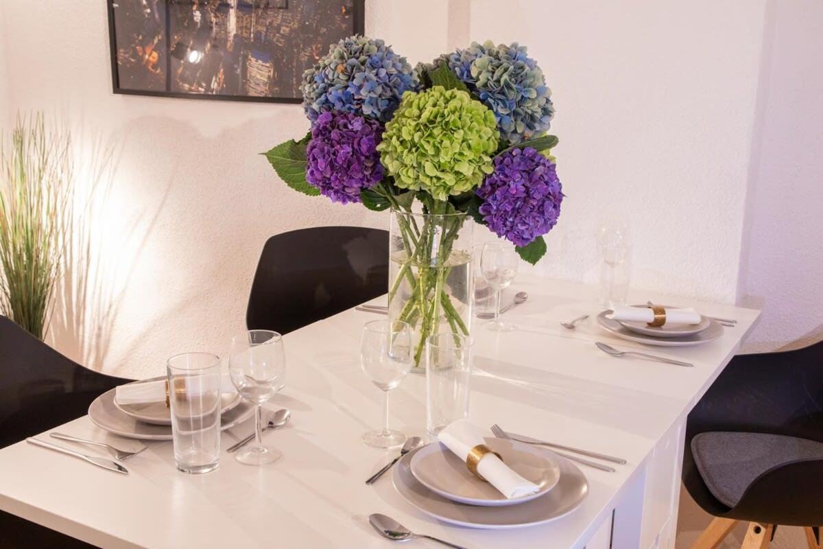 Homely Berlin - Spacious Flat Quiet, Friedrichstraße, River