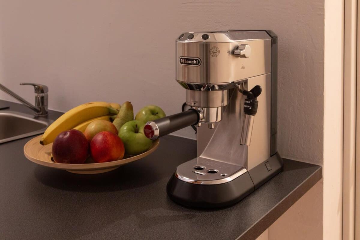 Homely Berlin - Spacious Flat Quiet, Friedrichstraße, River