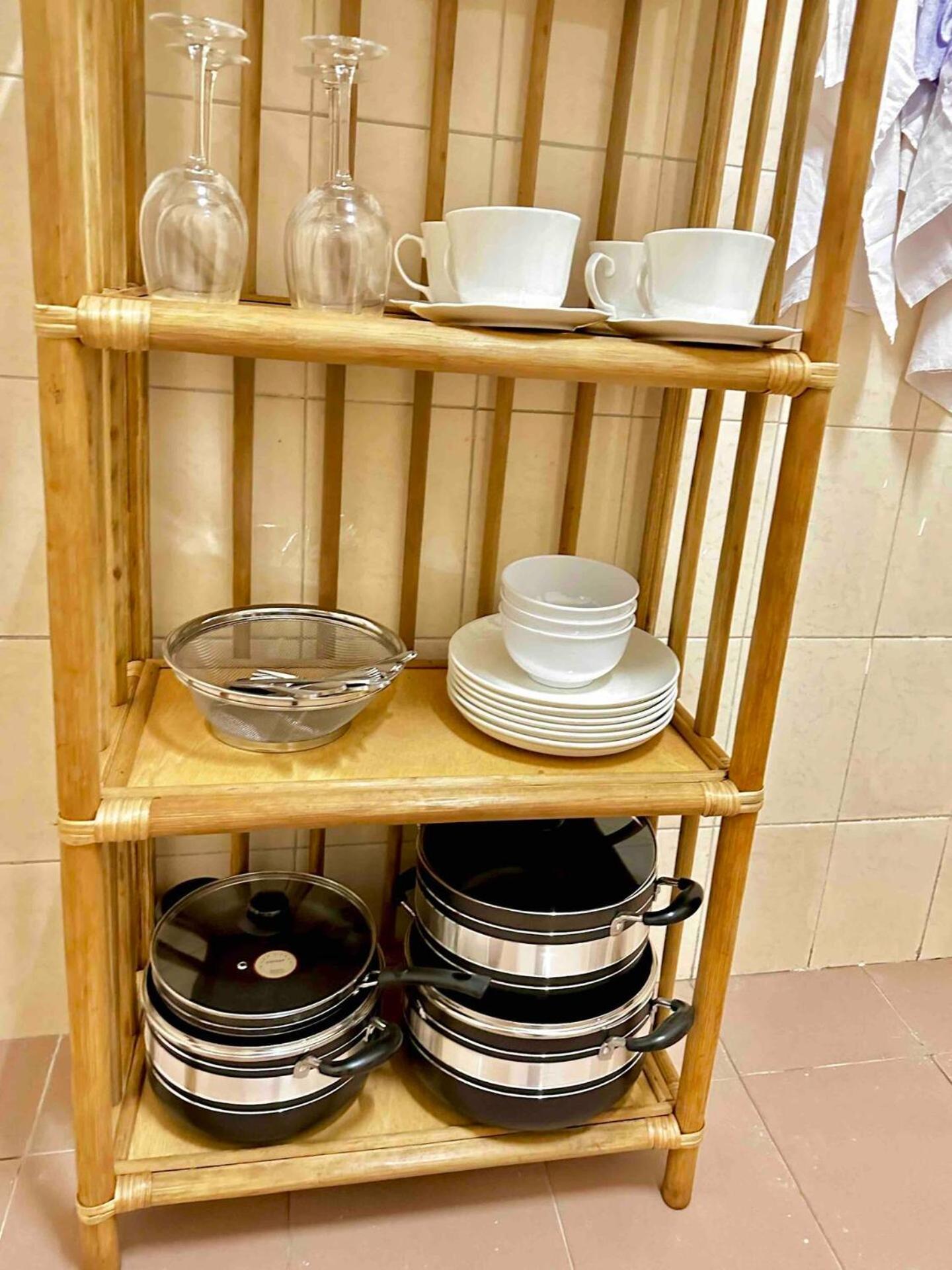 Spacious Private Room With Balcony (Private Shower Downstairs)