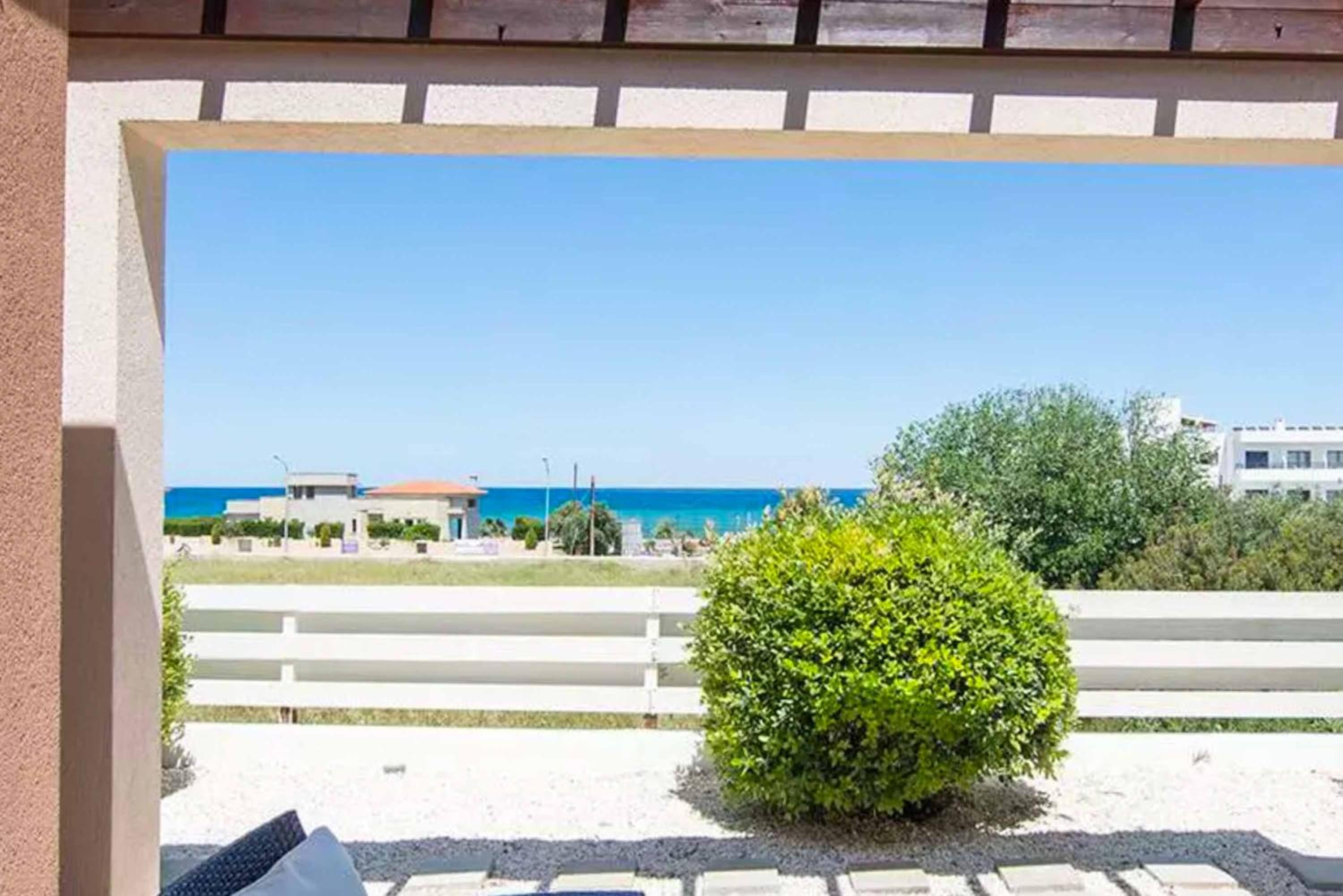 Sea Breeze Hideaway